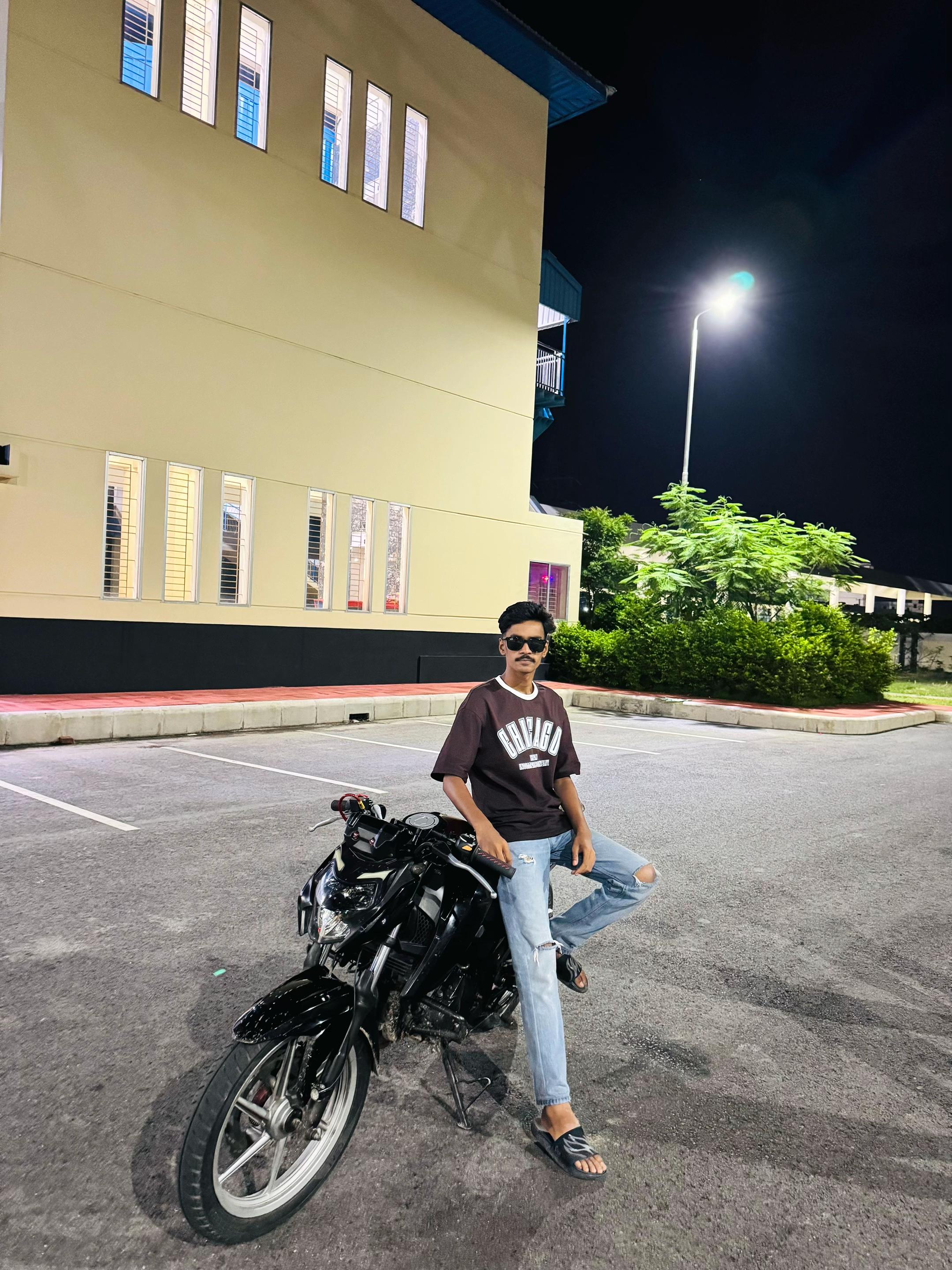@⚡️ 𝐁𝐚𝐝𝐬𝐡𝐚 ⚡️