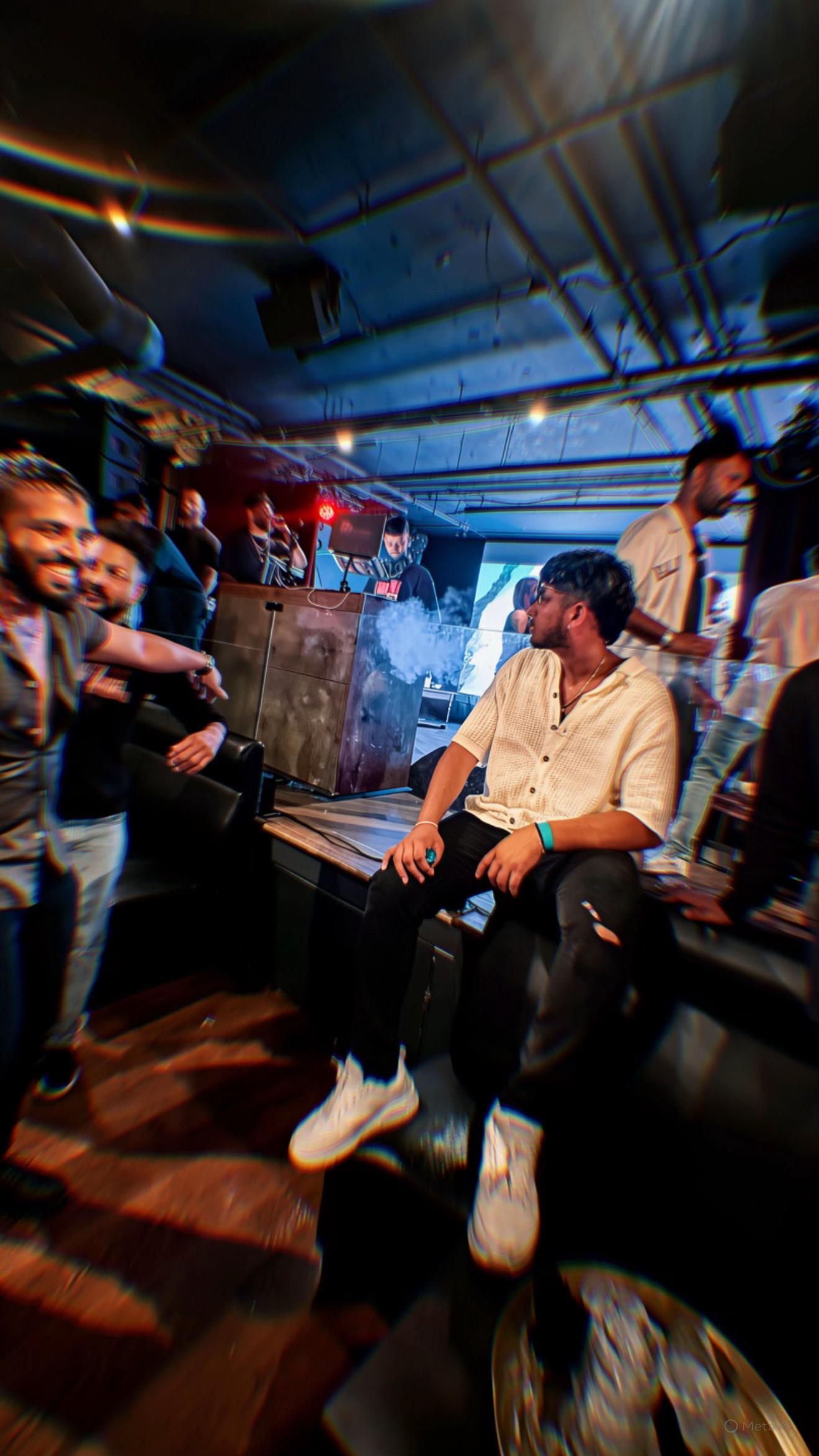@𝗚𝗜𝗥𝗨💸