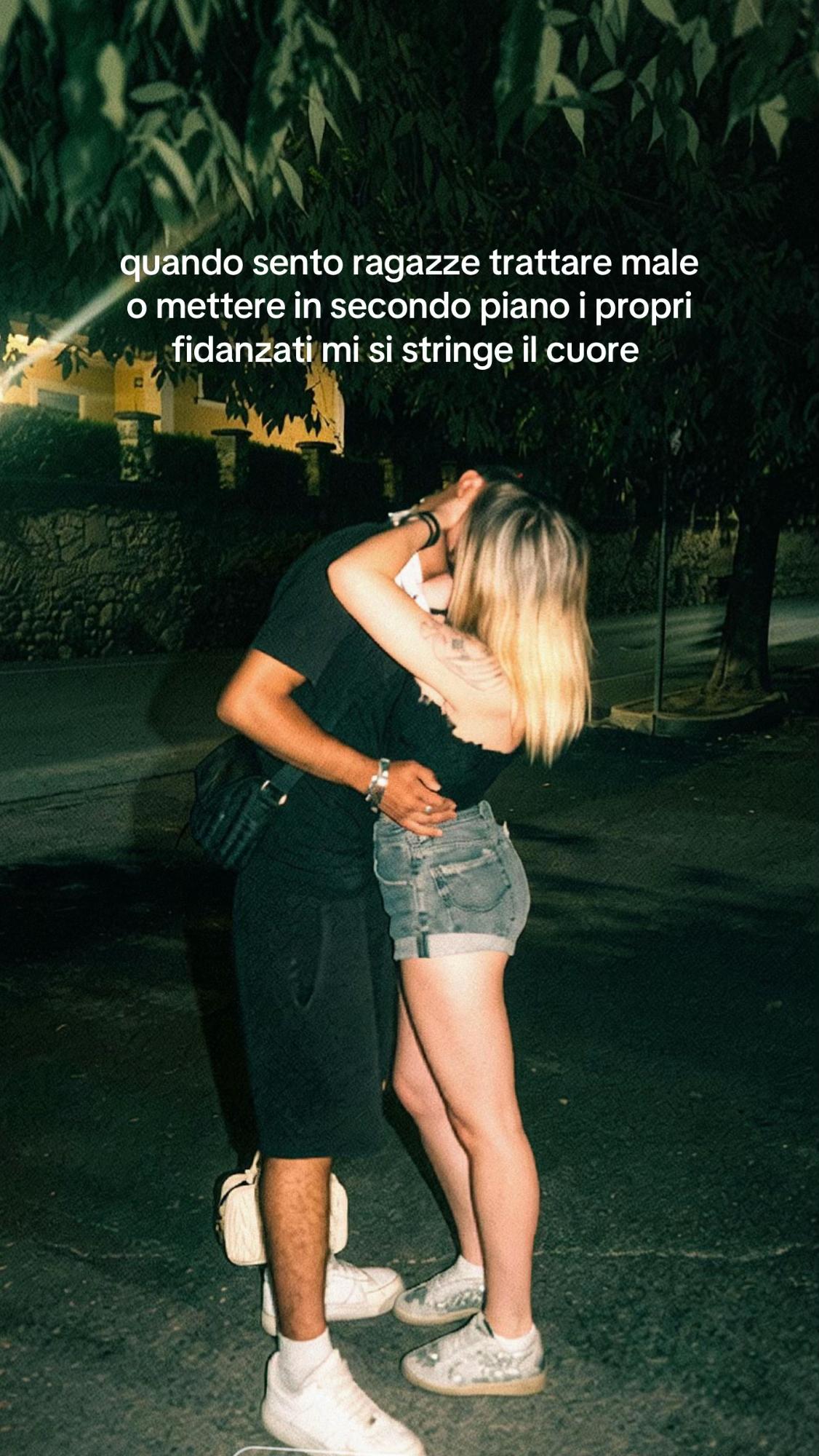 @ilariaa_aa_