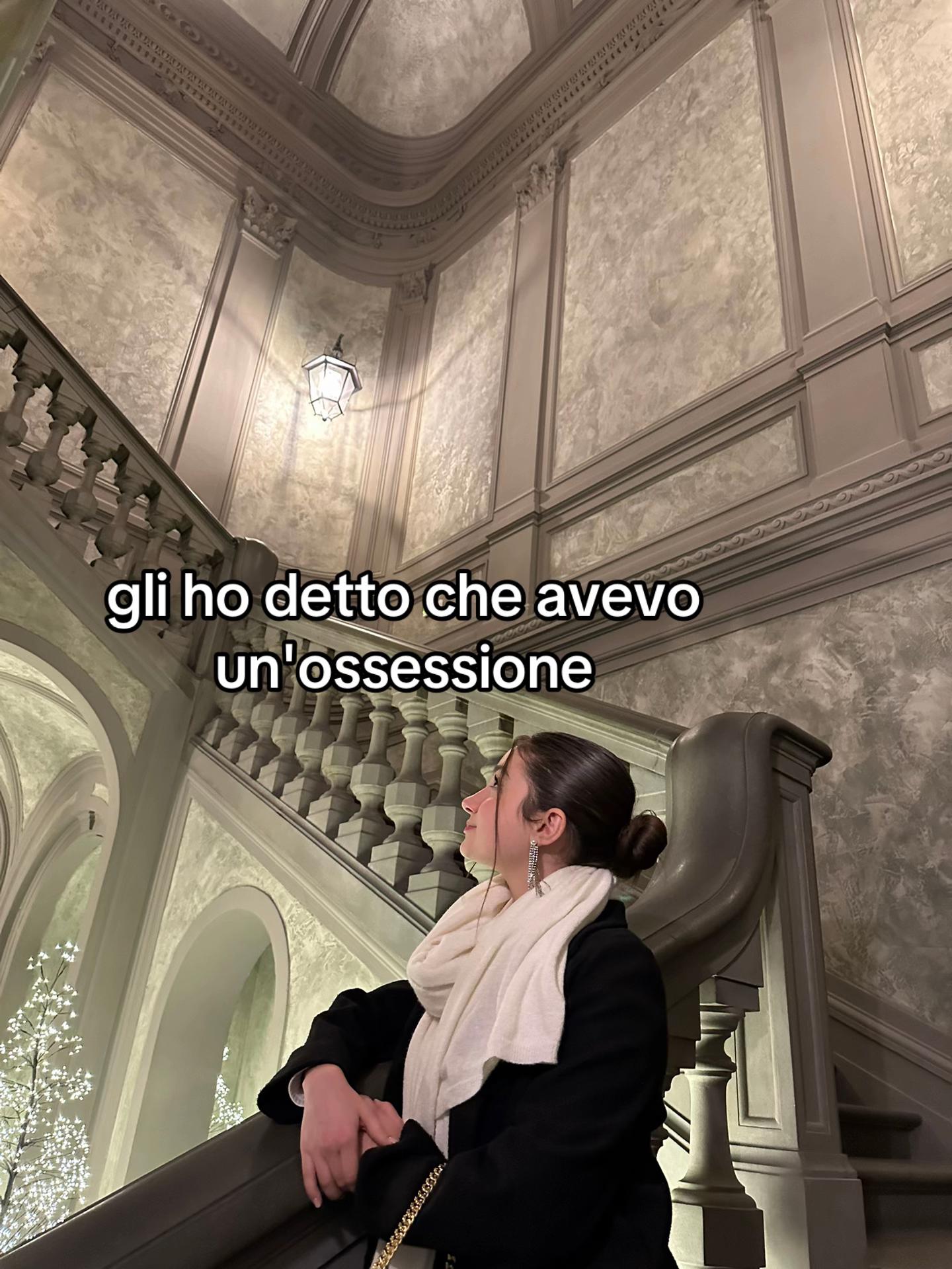 @rebeeee