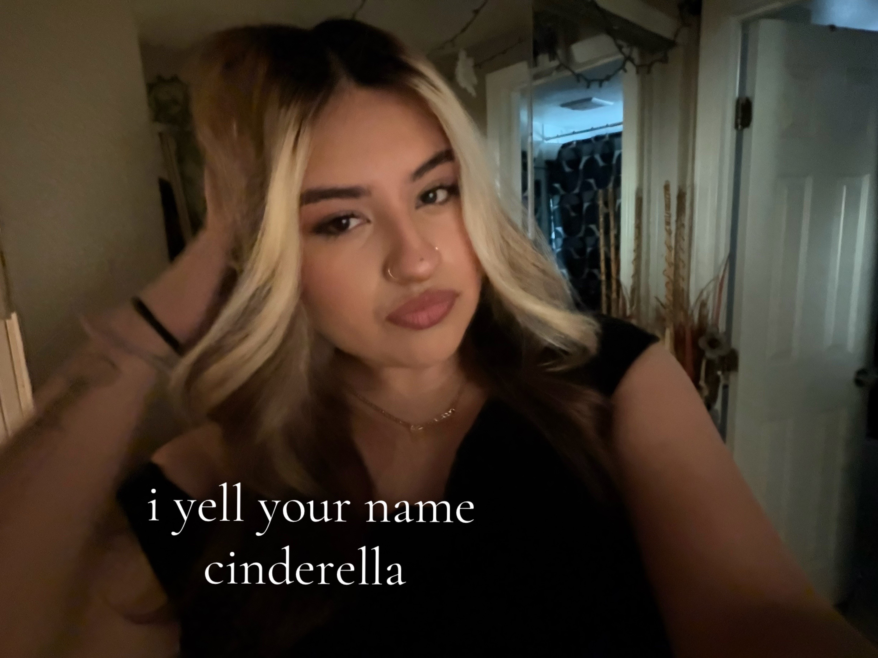 @️