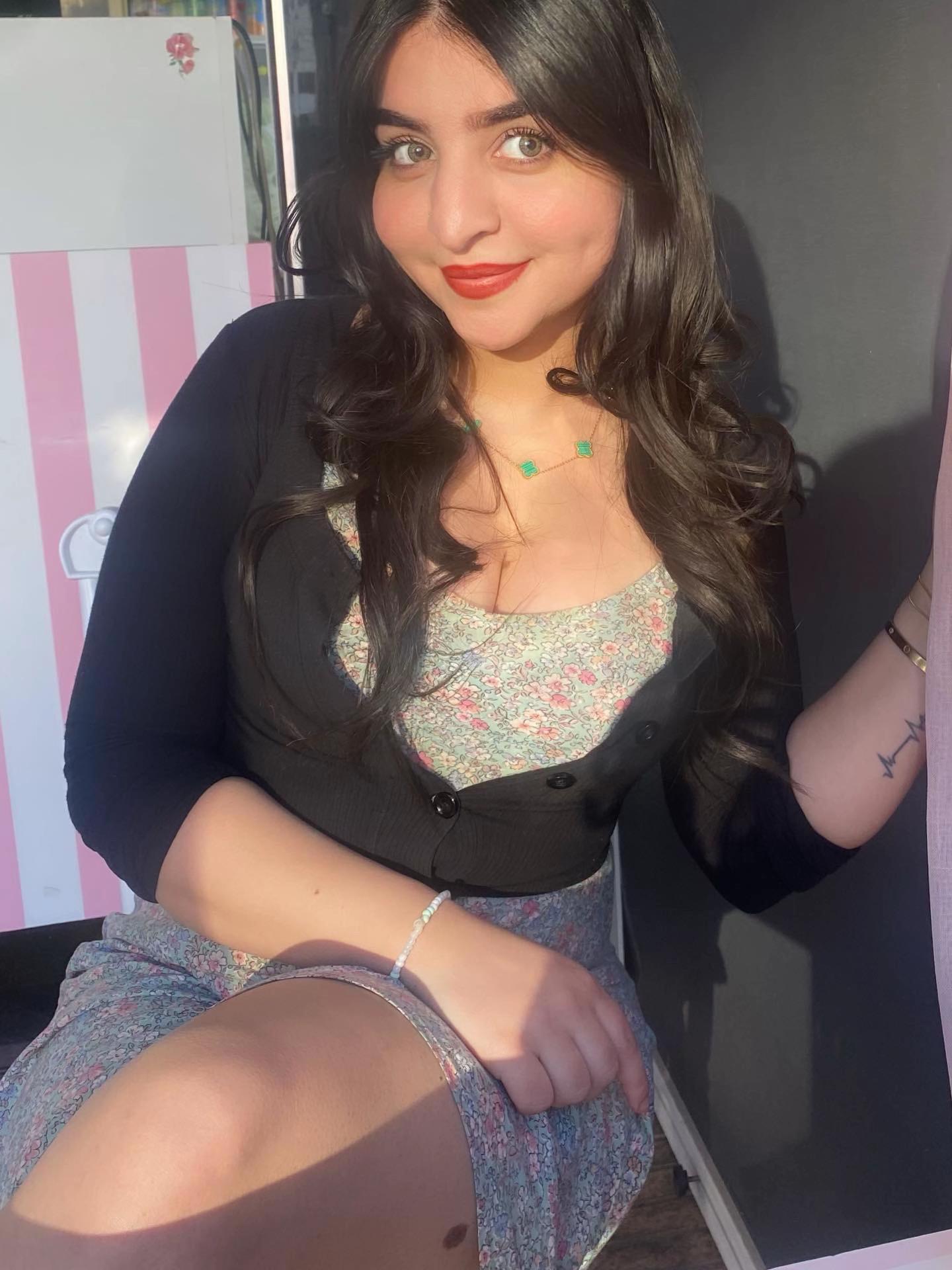 @oumniabetty1