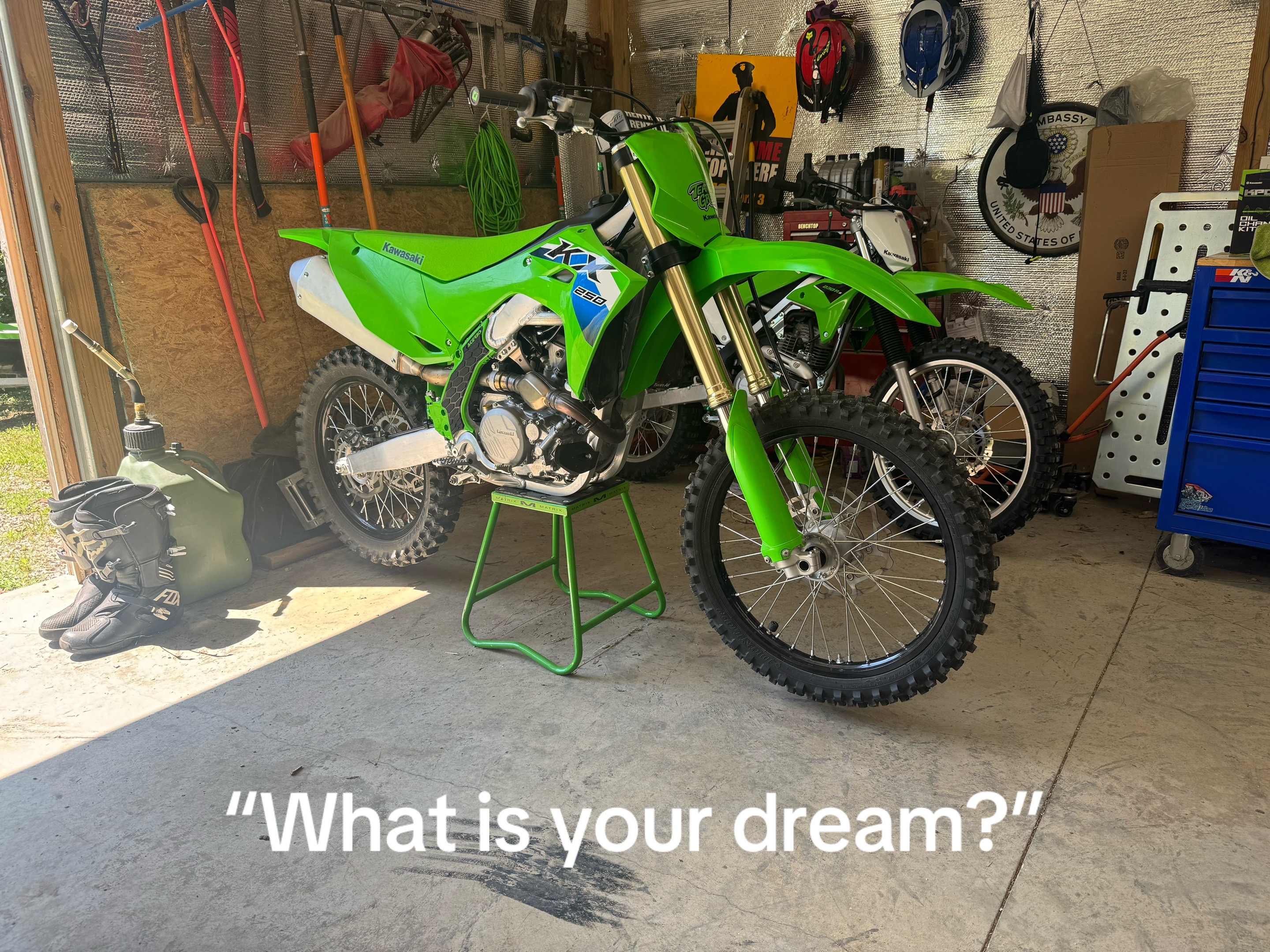 @ThatKawasakiKX250