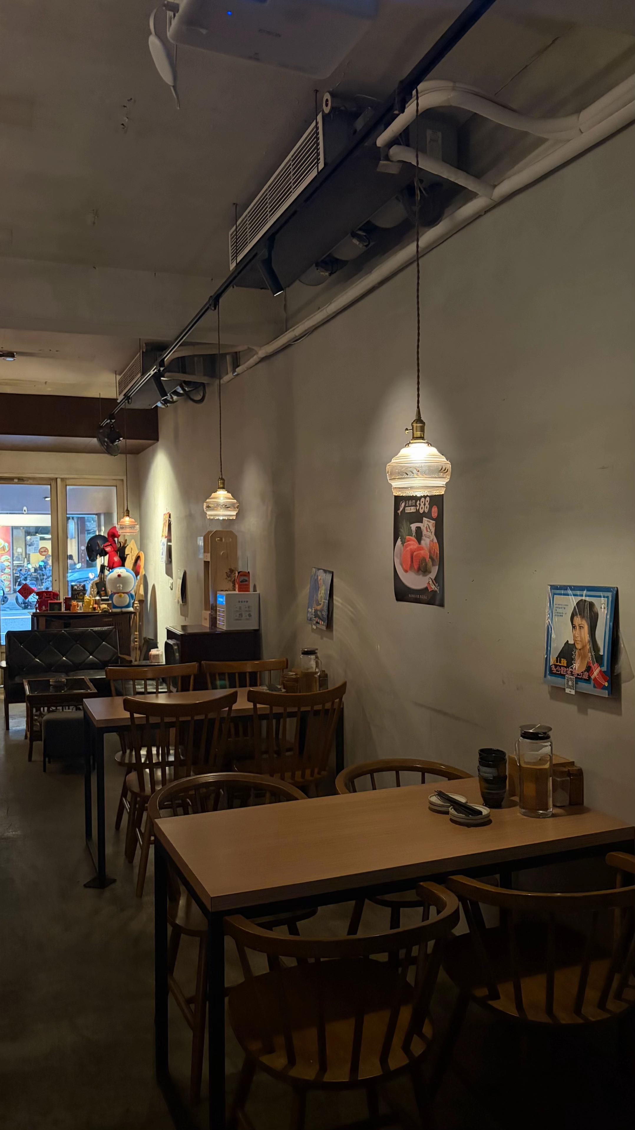 @𝙇𝙤𝙪𝙞𝙨 陸弈斯