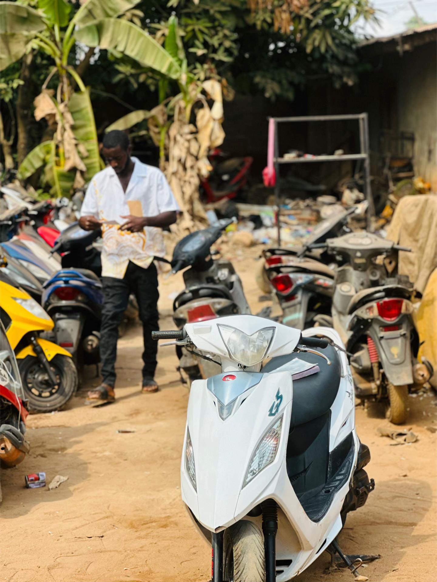 @Darian 🏍️