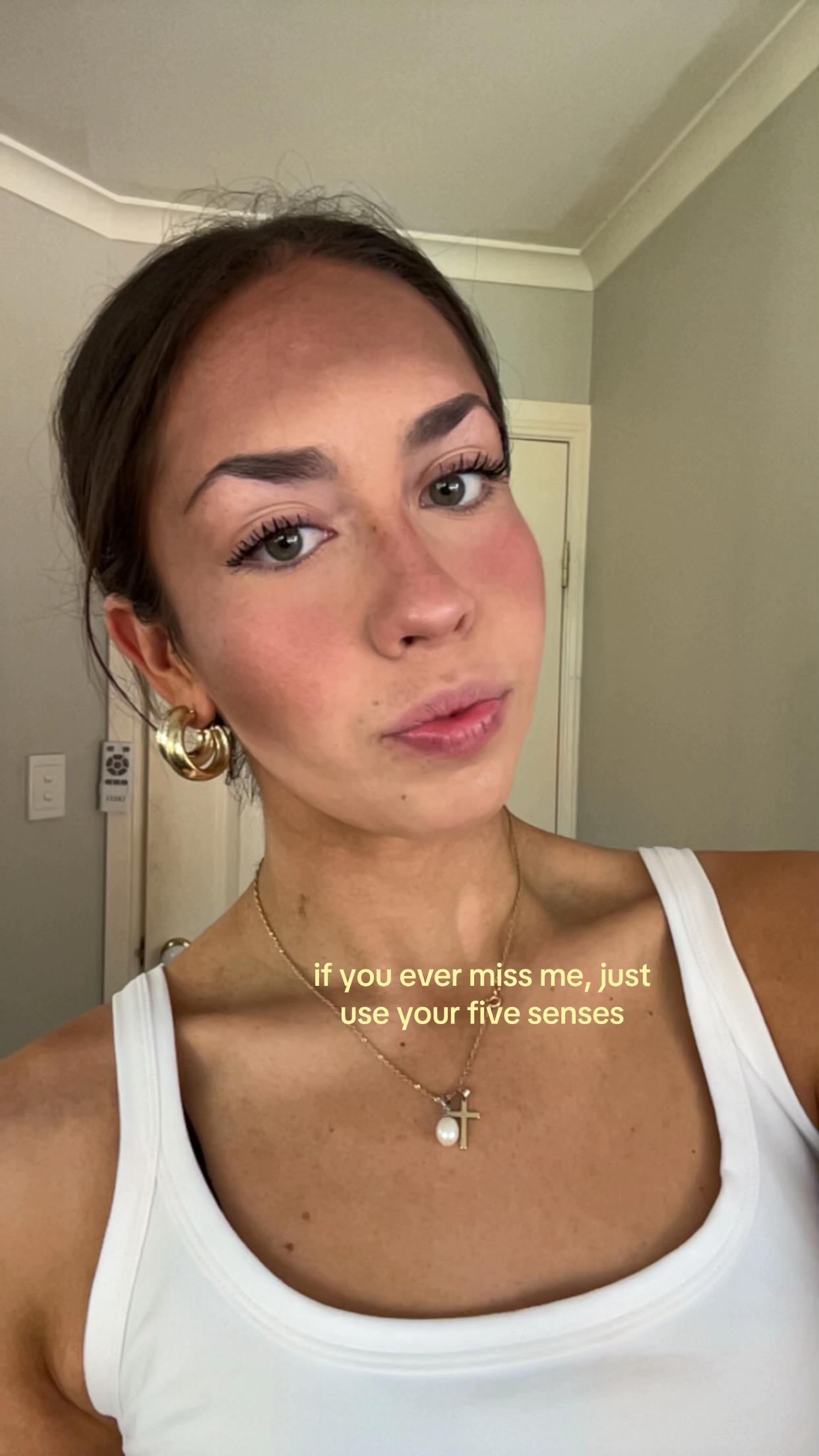 @ALICIA 🔥