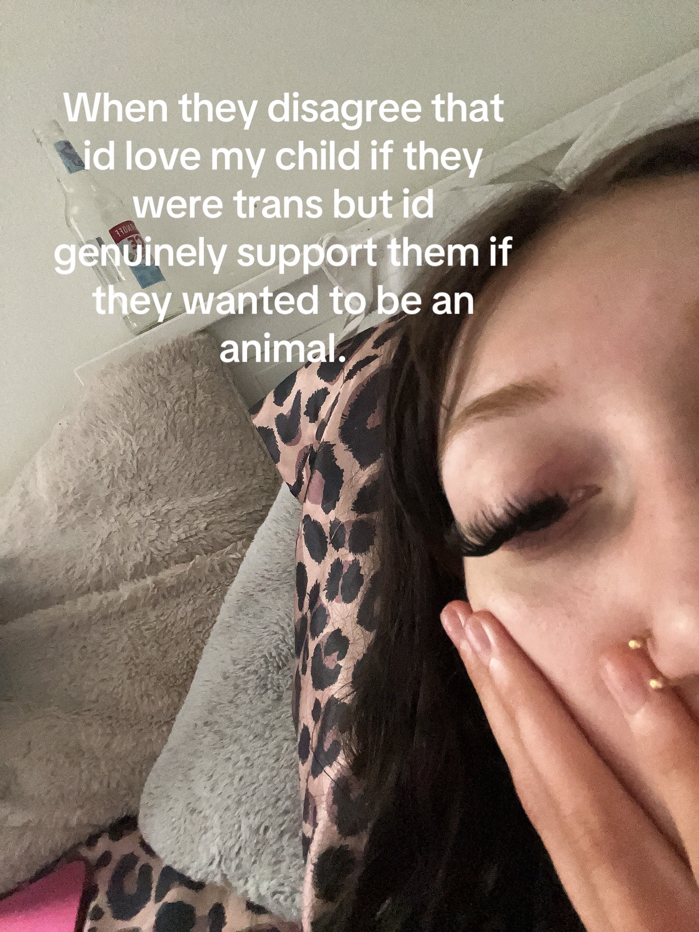 @️