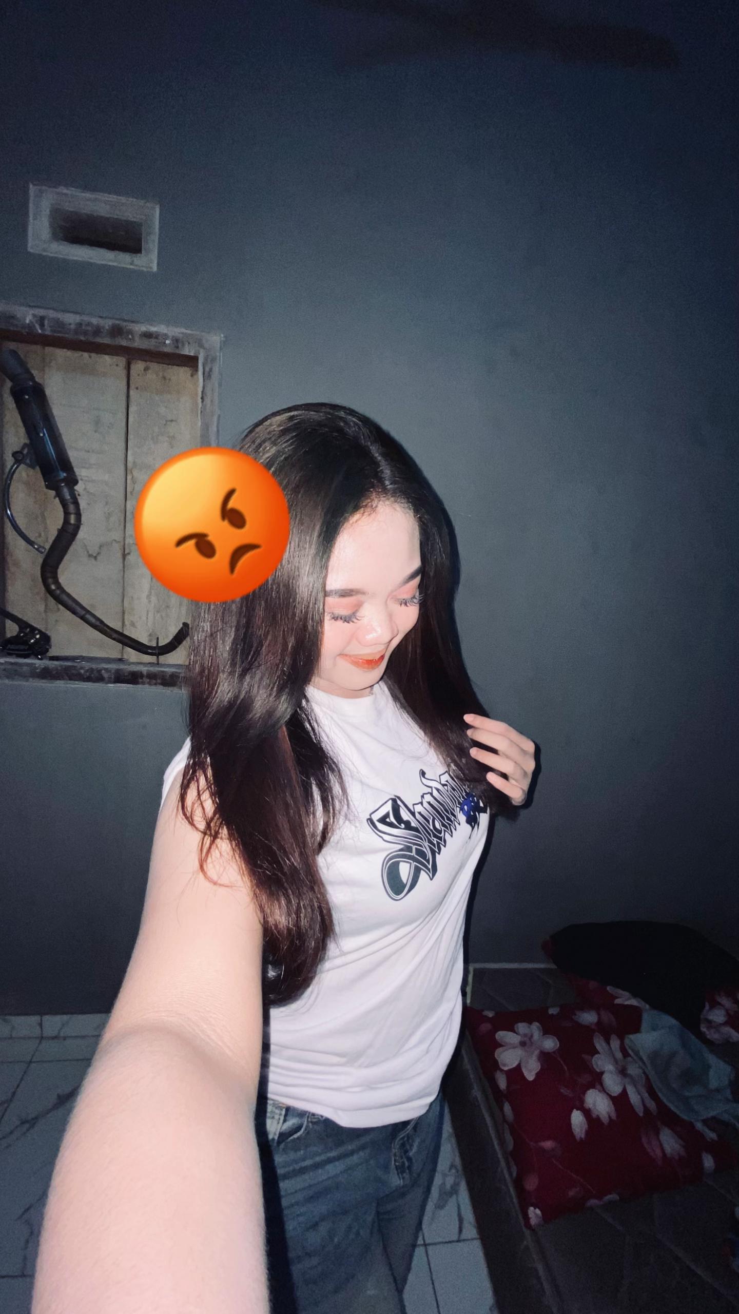 @putriiii5209