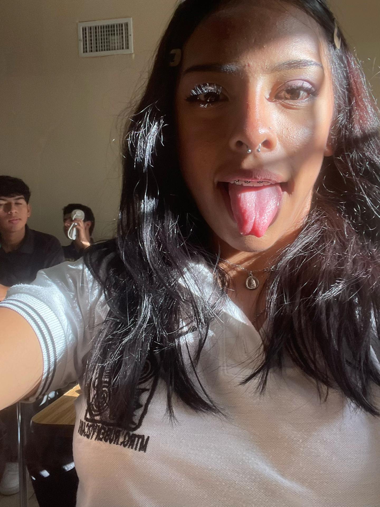 @abi🐝