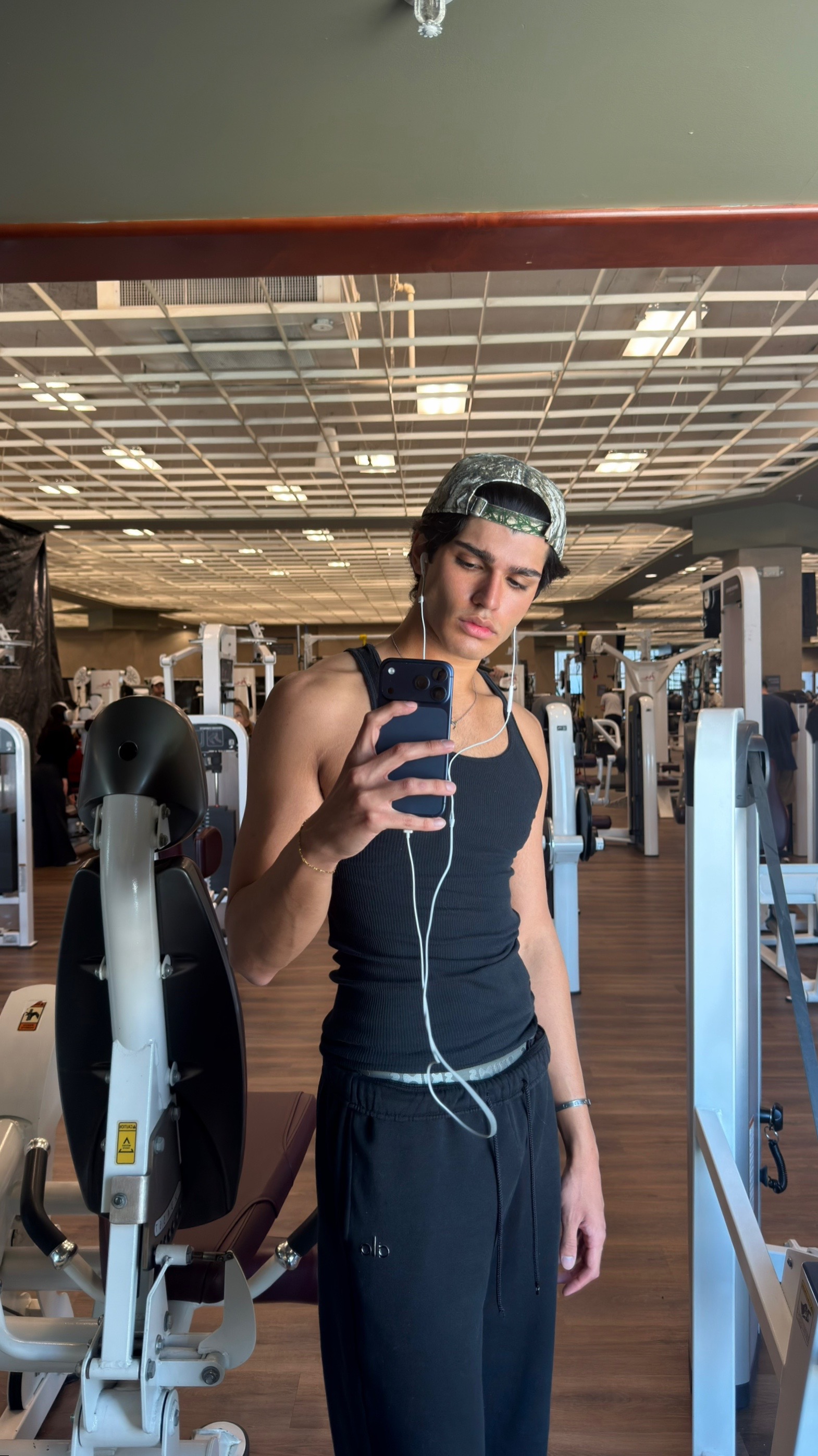 @najeemsharifi