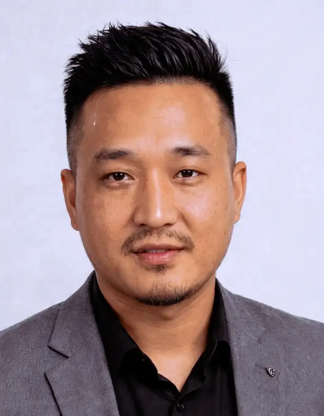 @Prince 🦅 lamichana 🐅🐅Gurung