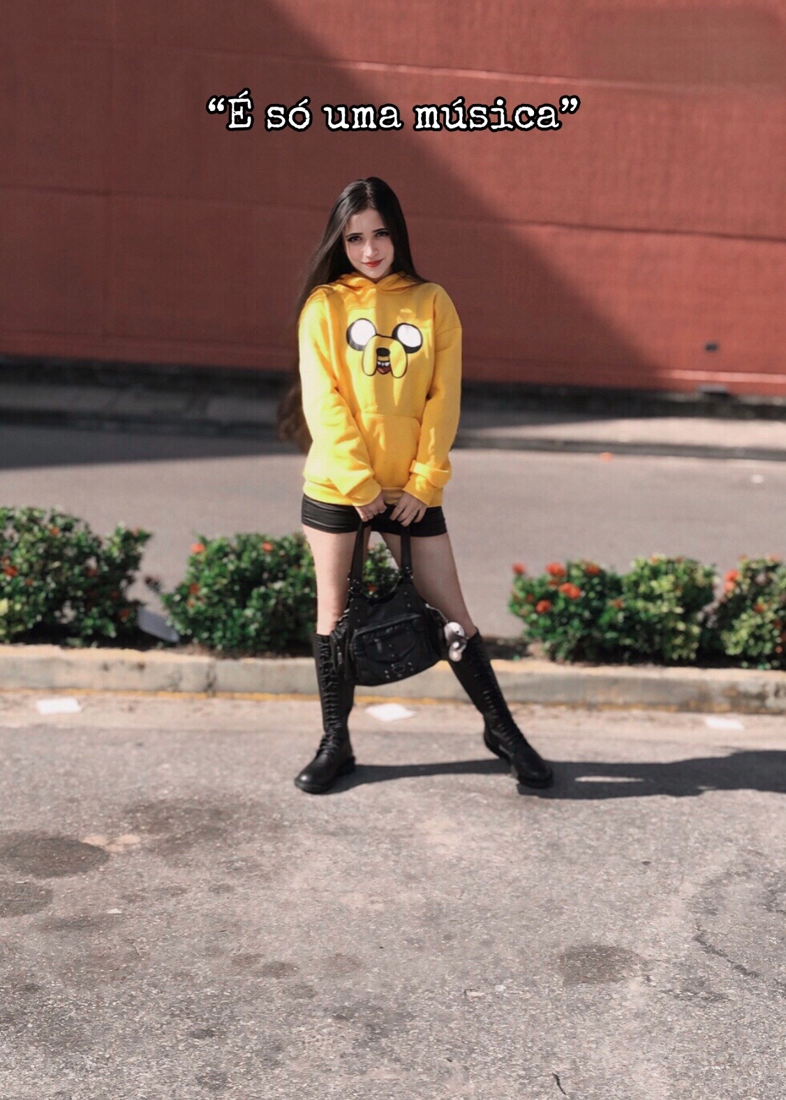@Victoria Siqueira