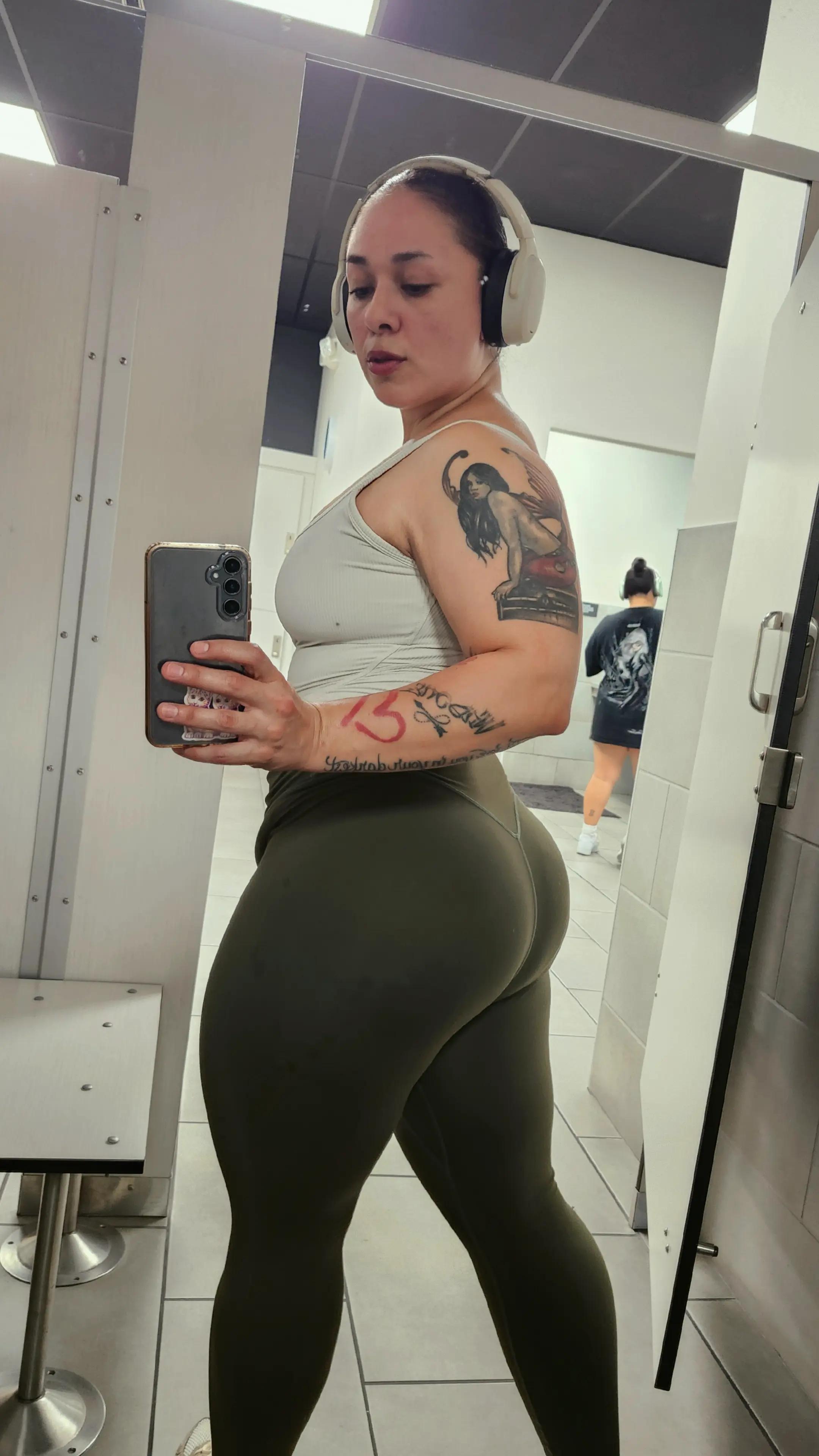 @Blk.heart.Dee