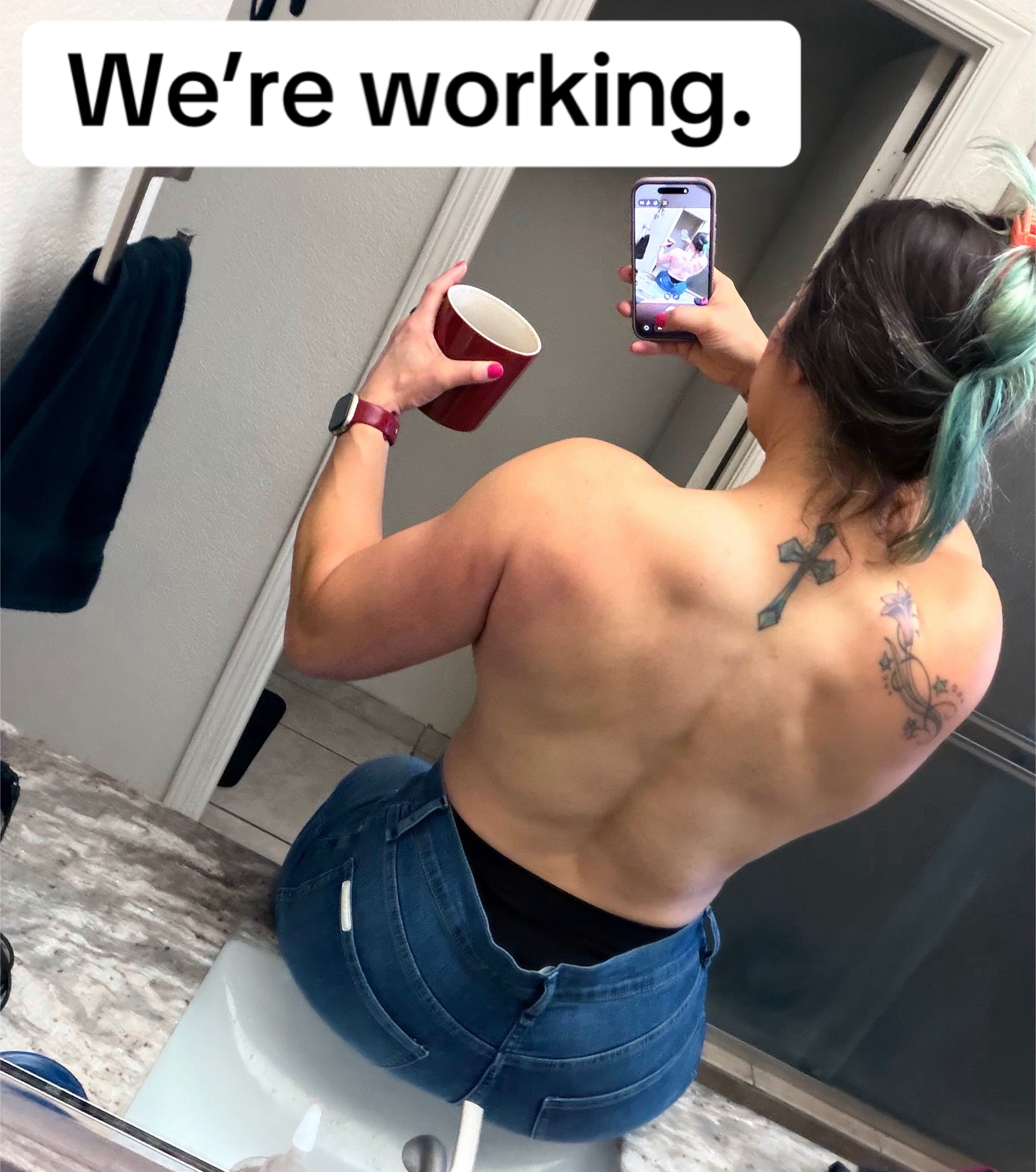@MelissaMuscleMommy ✨