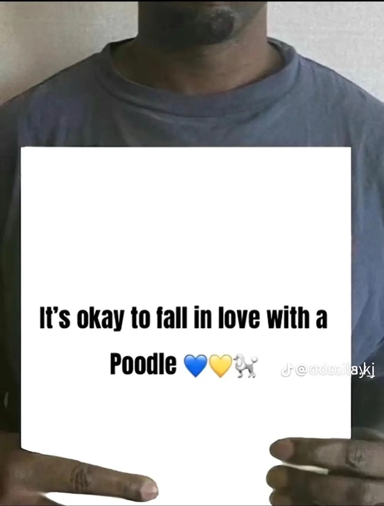 @Cara🦋💕