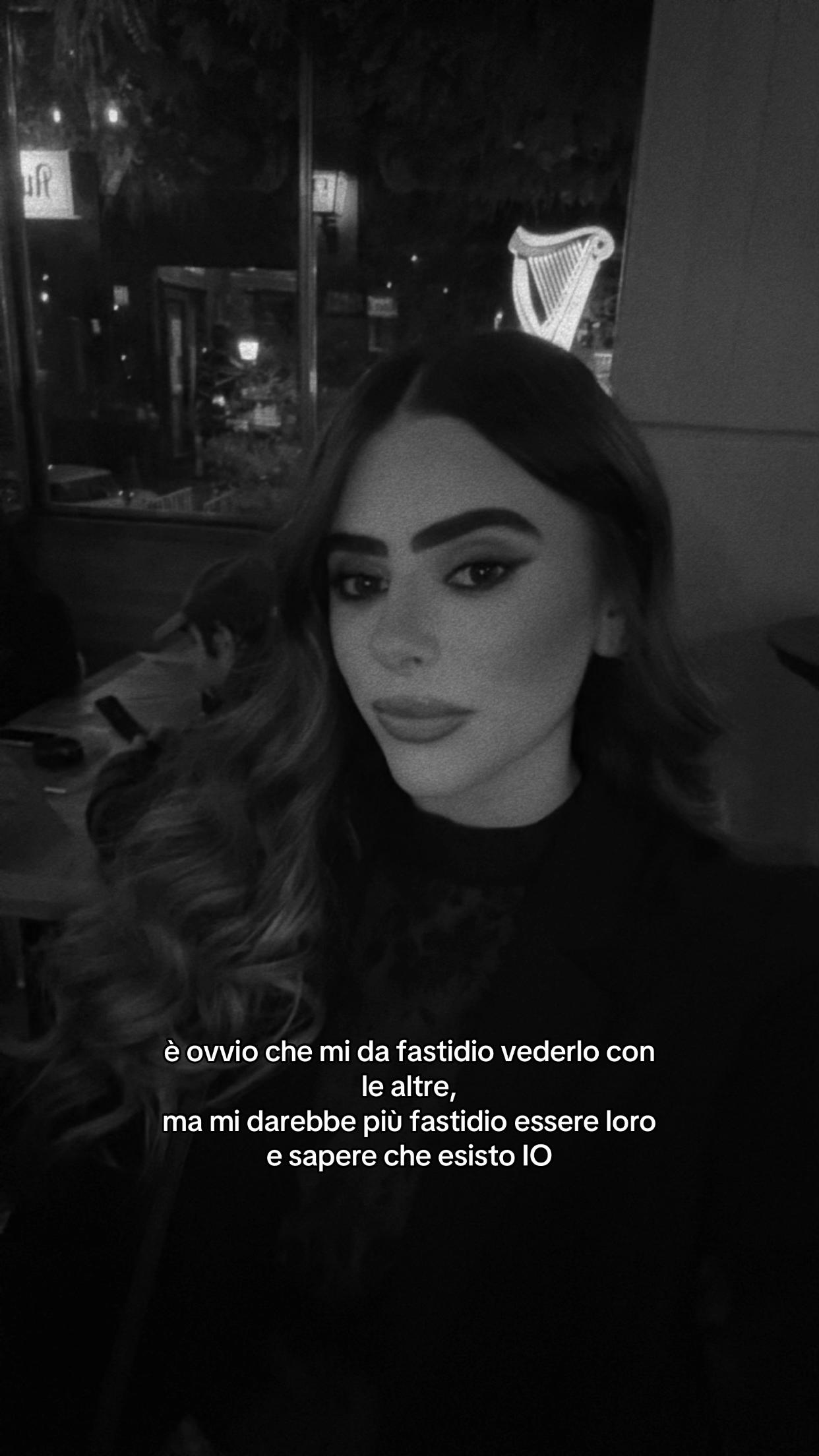 @_ianaavd_