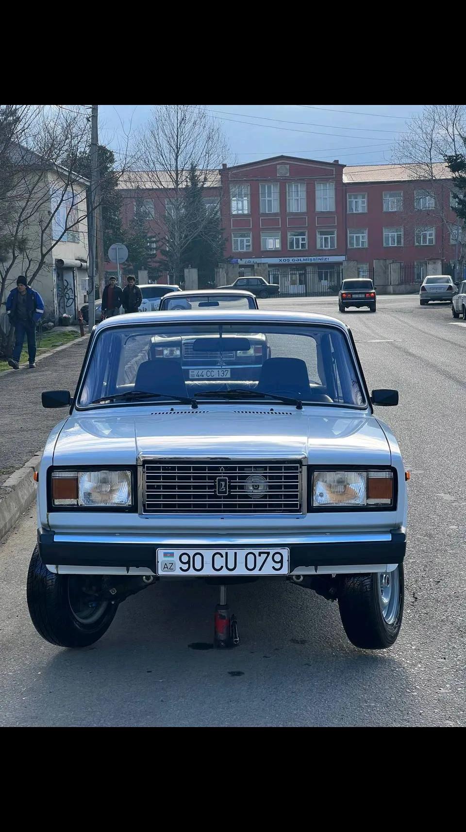 @90 CU 079