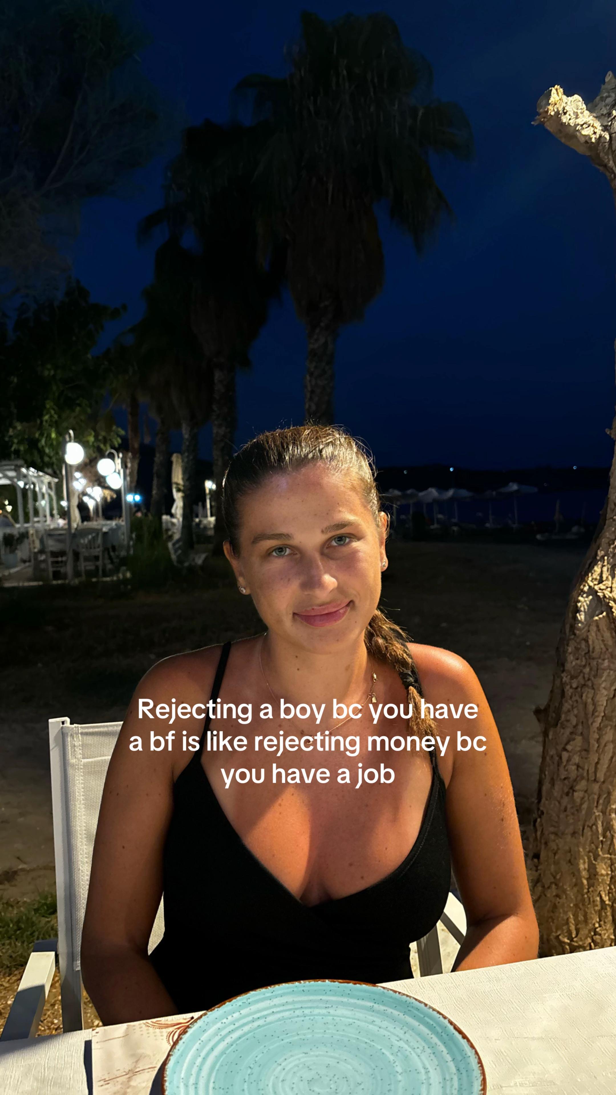 @oliviaxxx