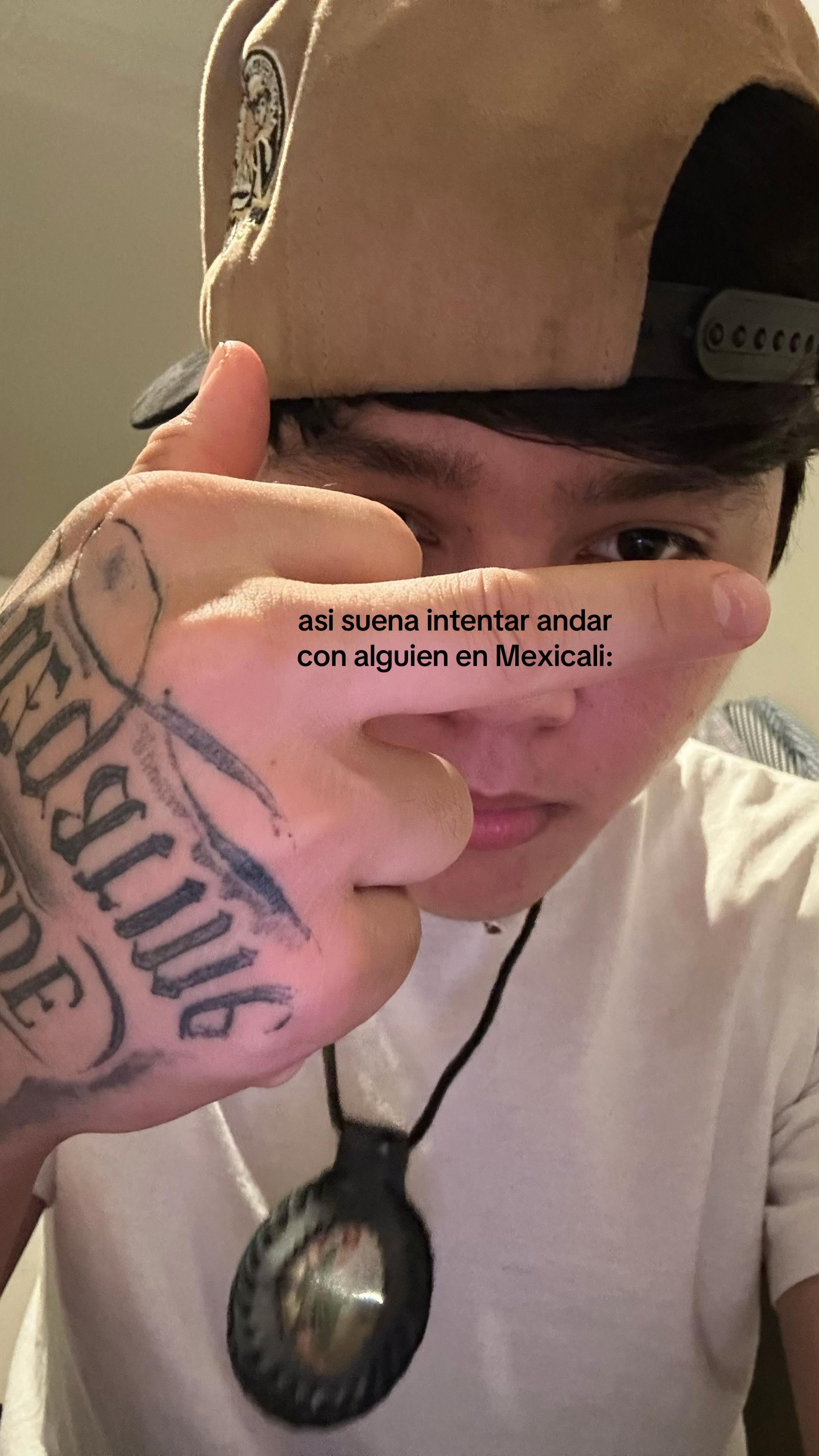 @⃟