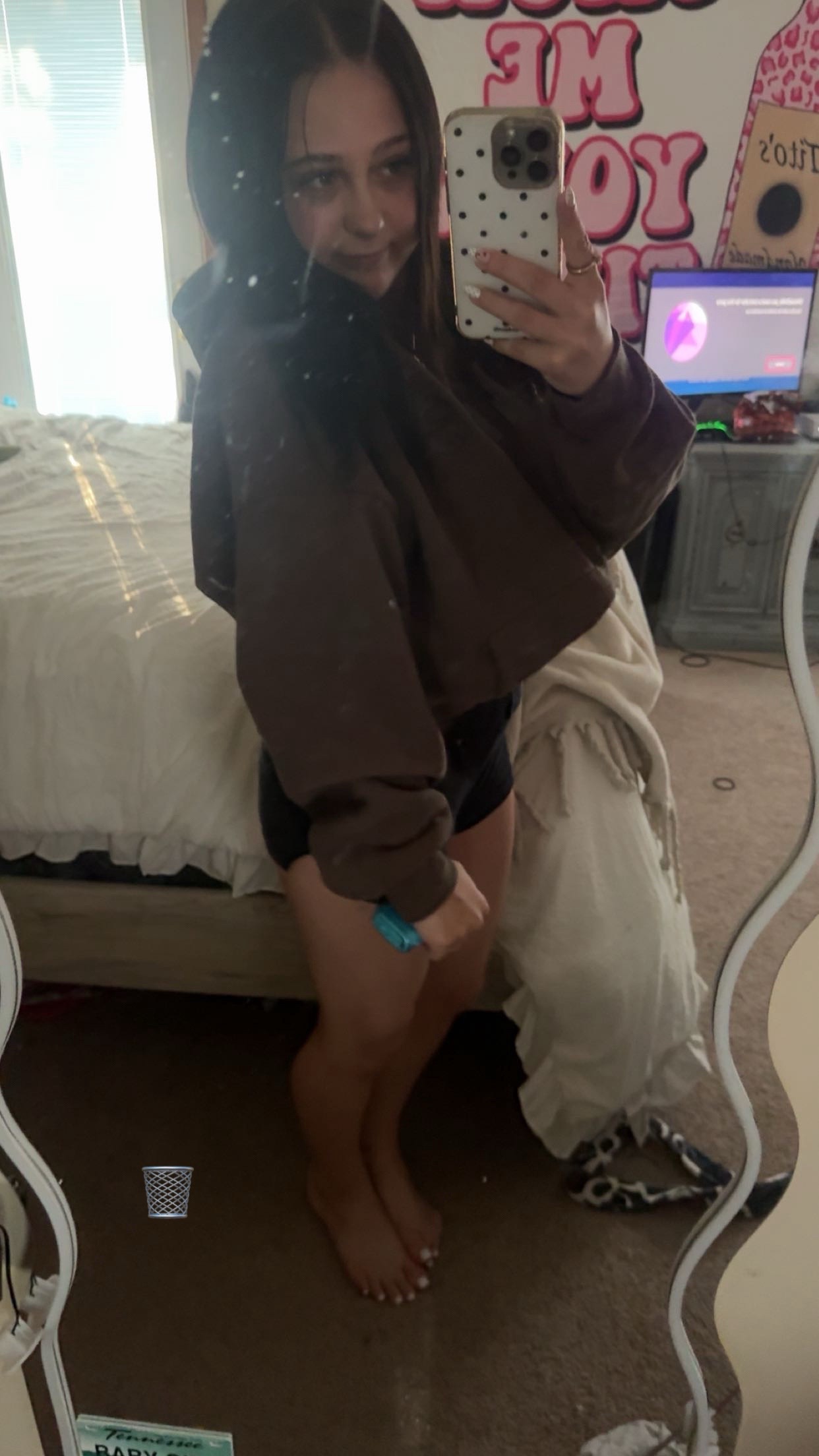 @Chloie.