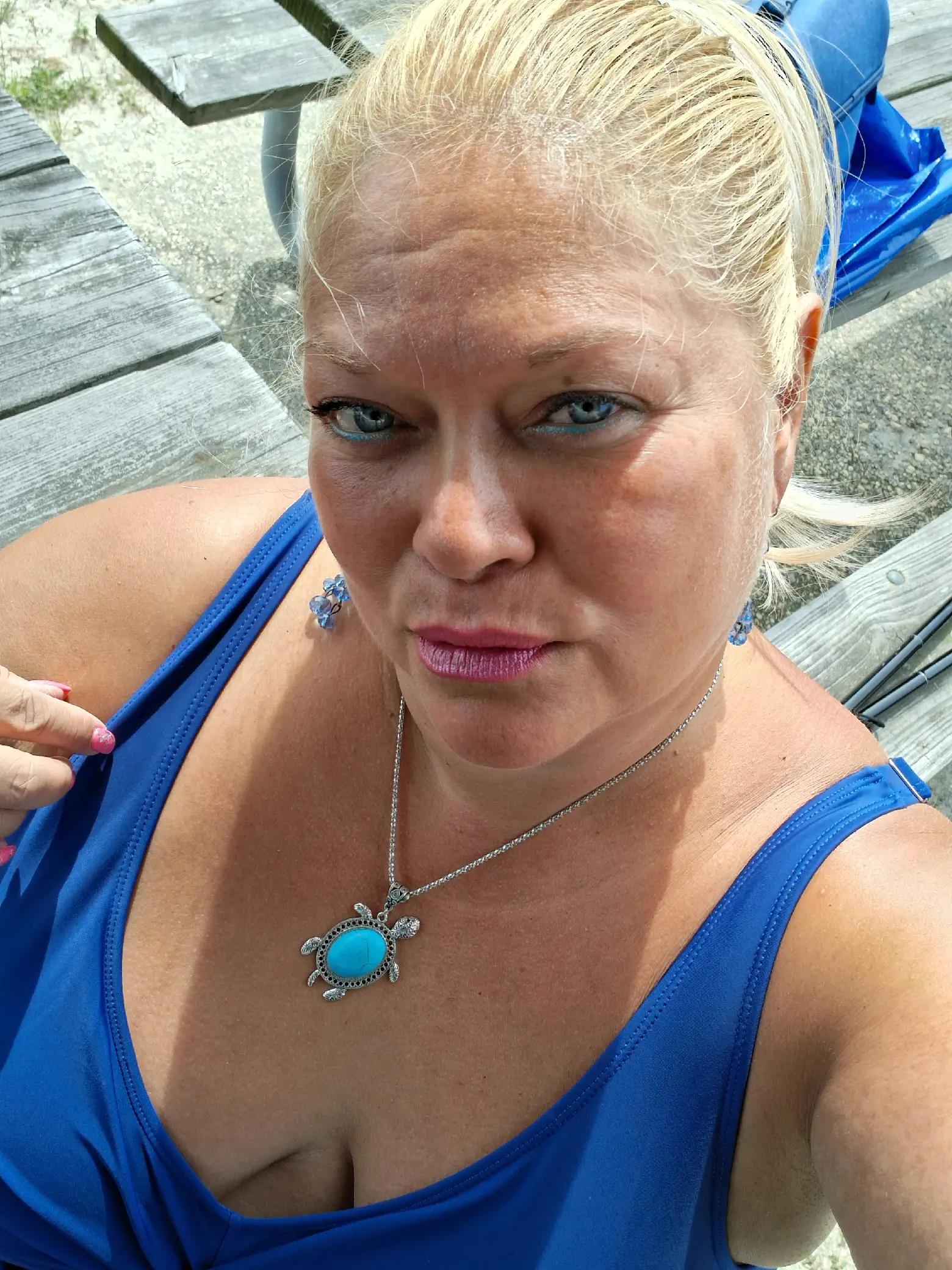 @PinkyShellz