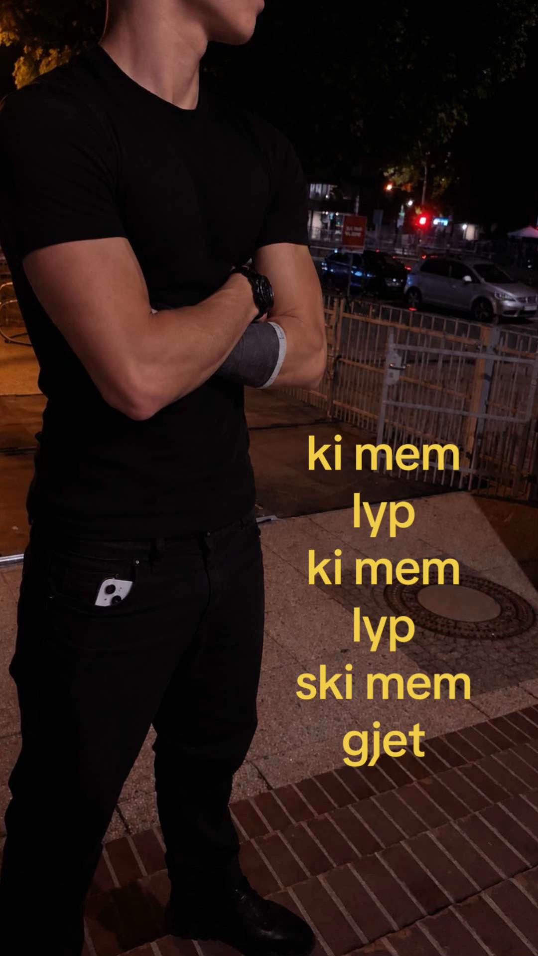 @LA🇦🇱