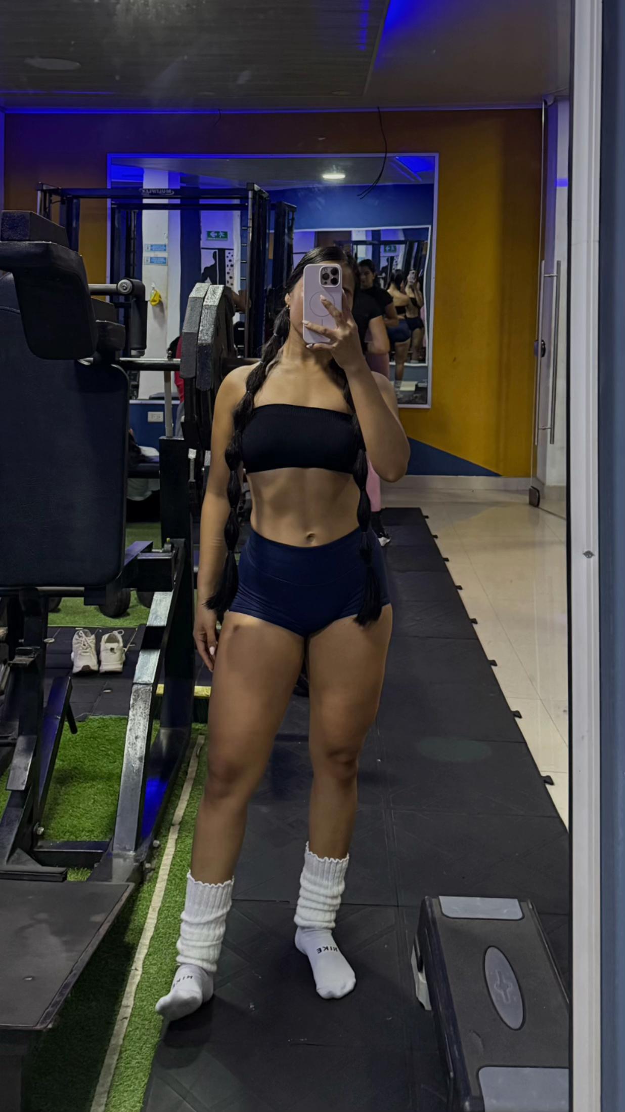 @Camila Cardona