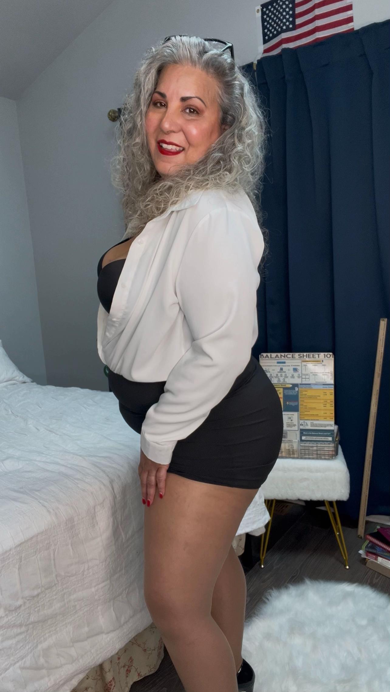 @MatureLadyMissesCecil
