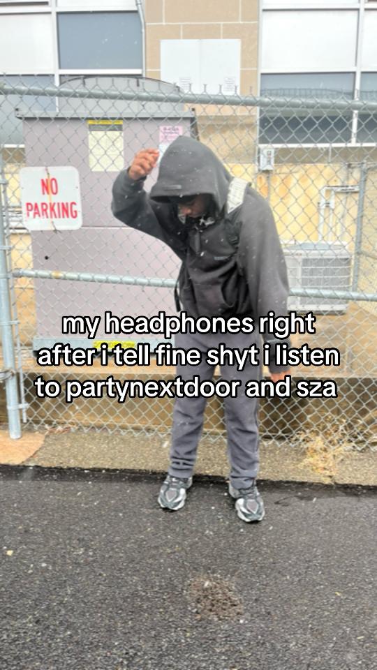 @⛹🏾&zwj;♂️