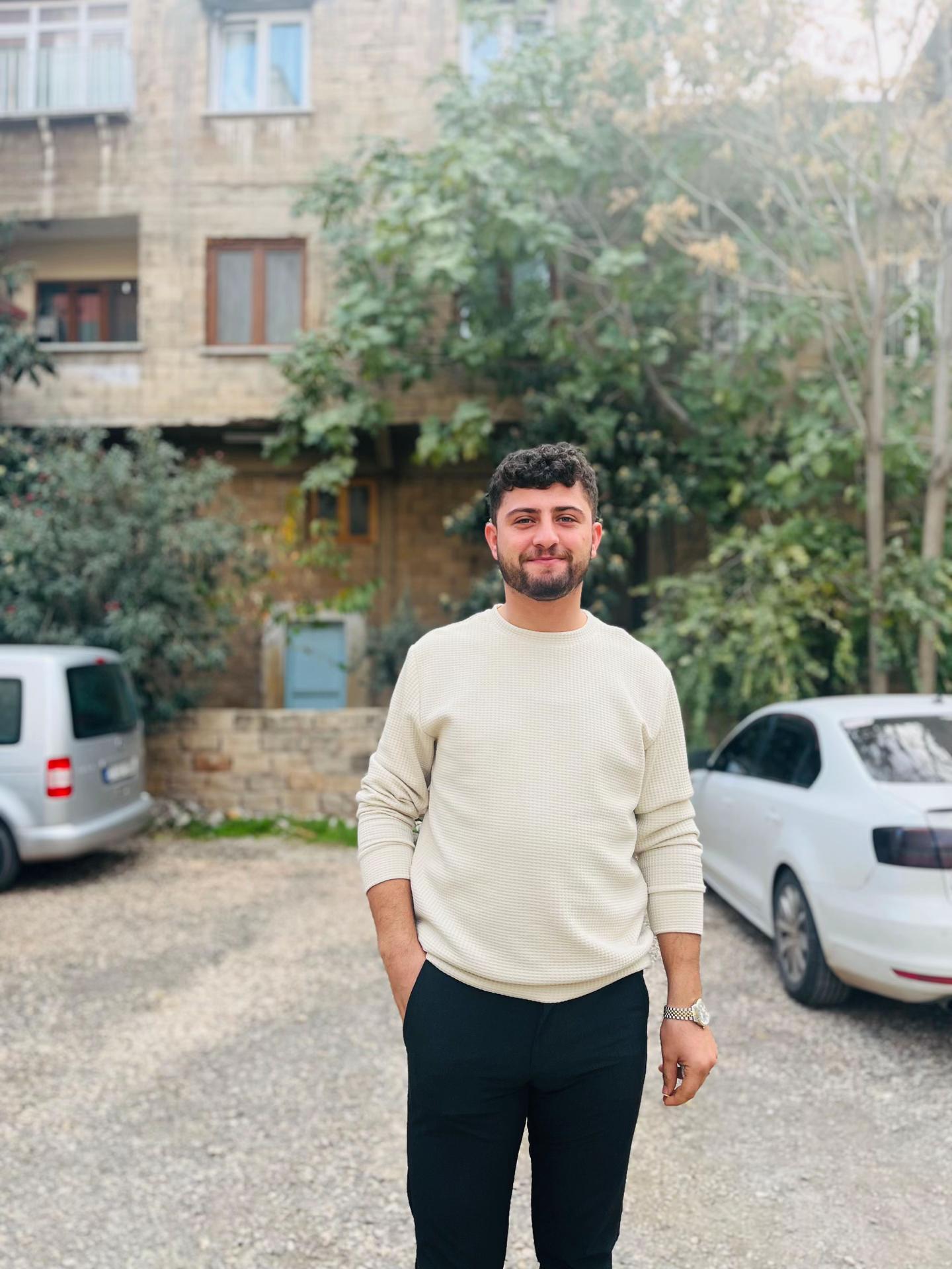 @A L İ S A R I K A Y A