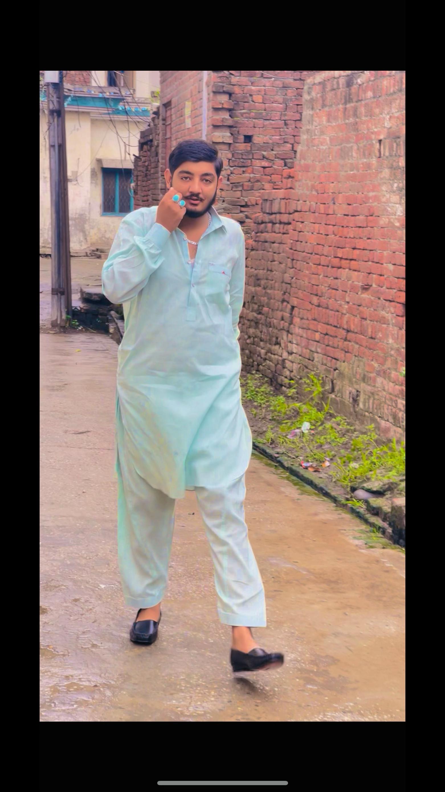 @HAMMAD GUJJAR✌♠️