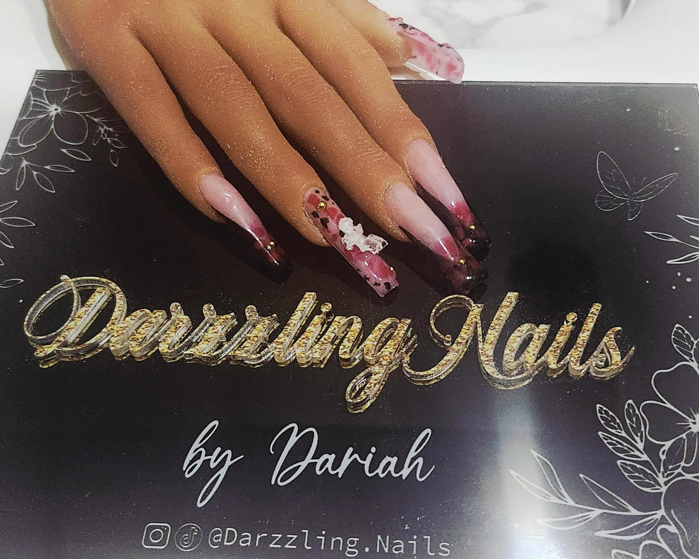 @Darzzling Nails