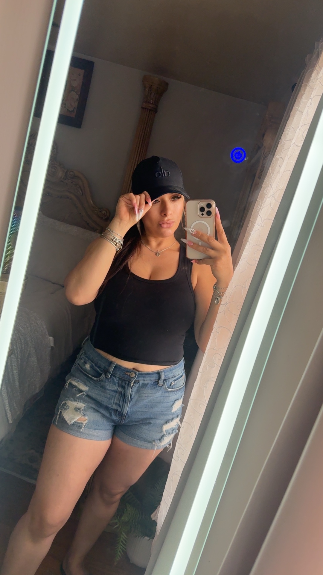 @Adriana 🇲🇽