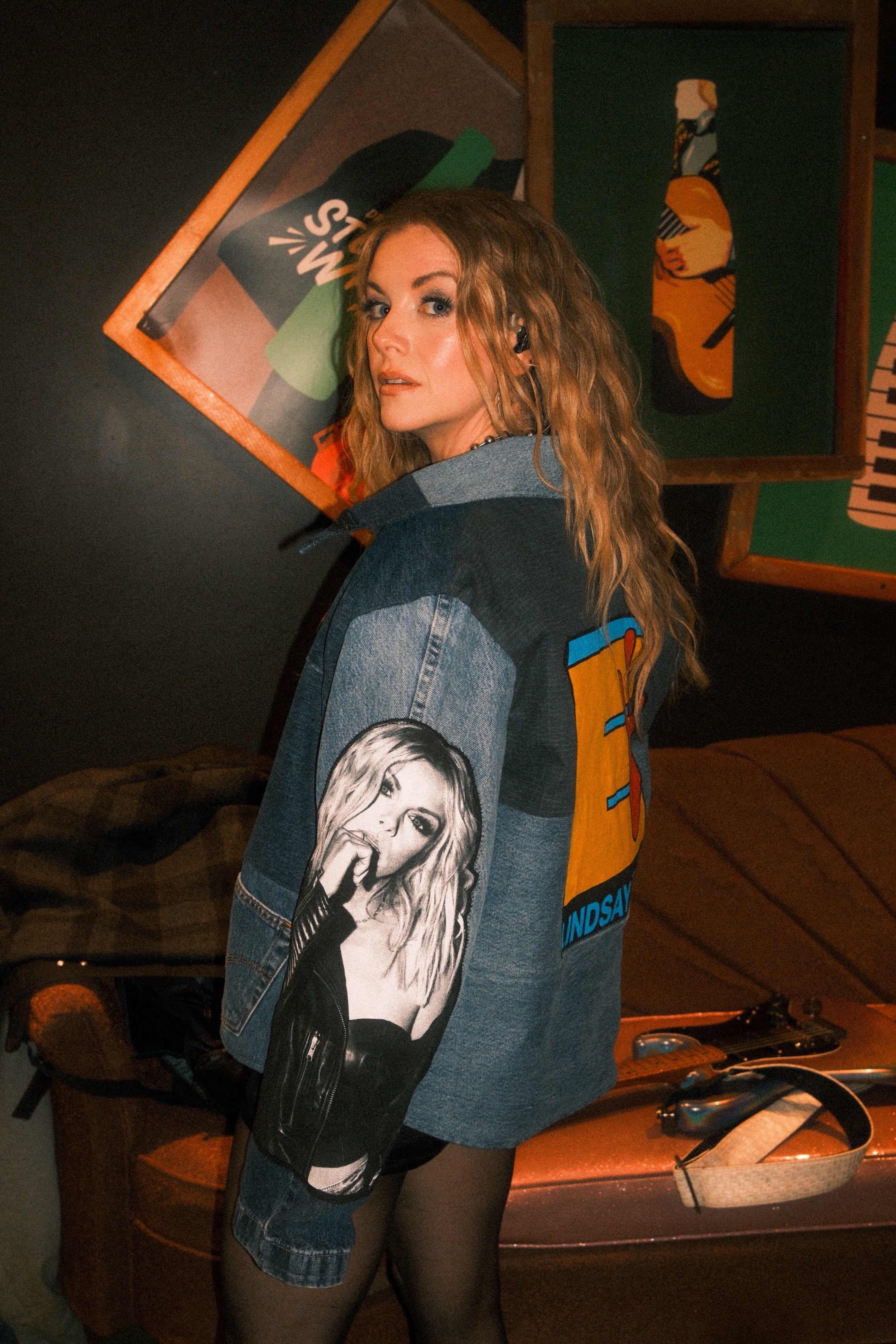 @lindsayell