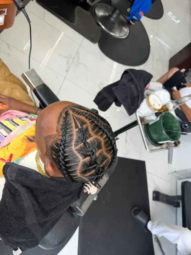 @Lili trenza una 🇩🇴en usa🇺🇸