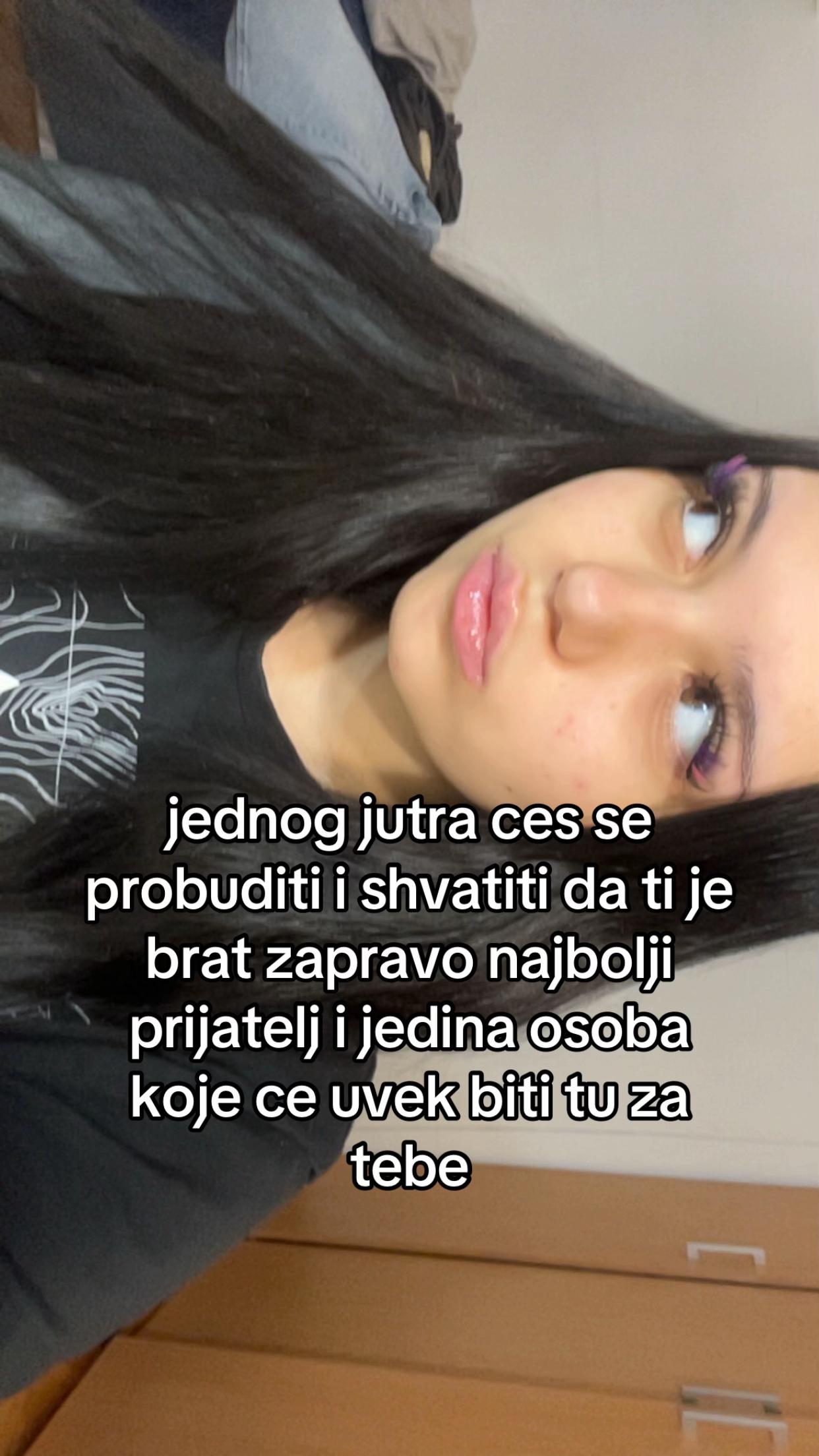@kojaelena_