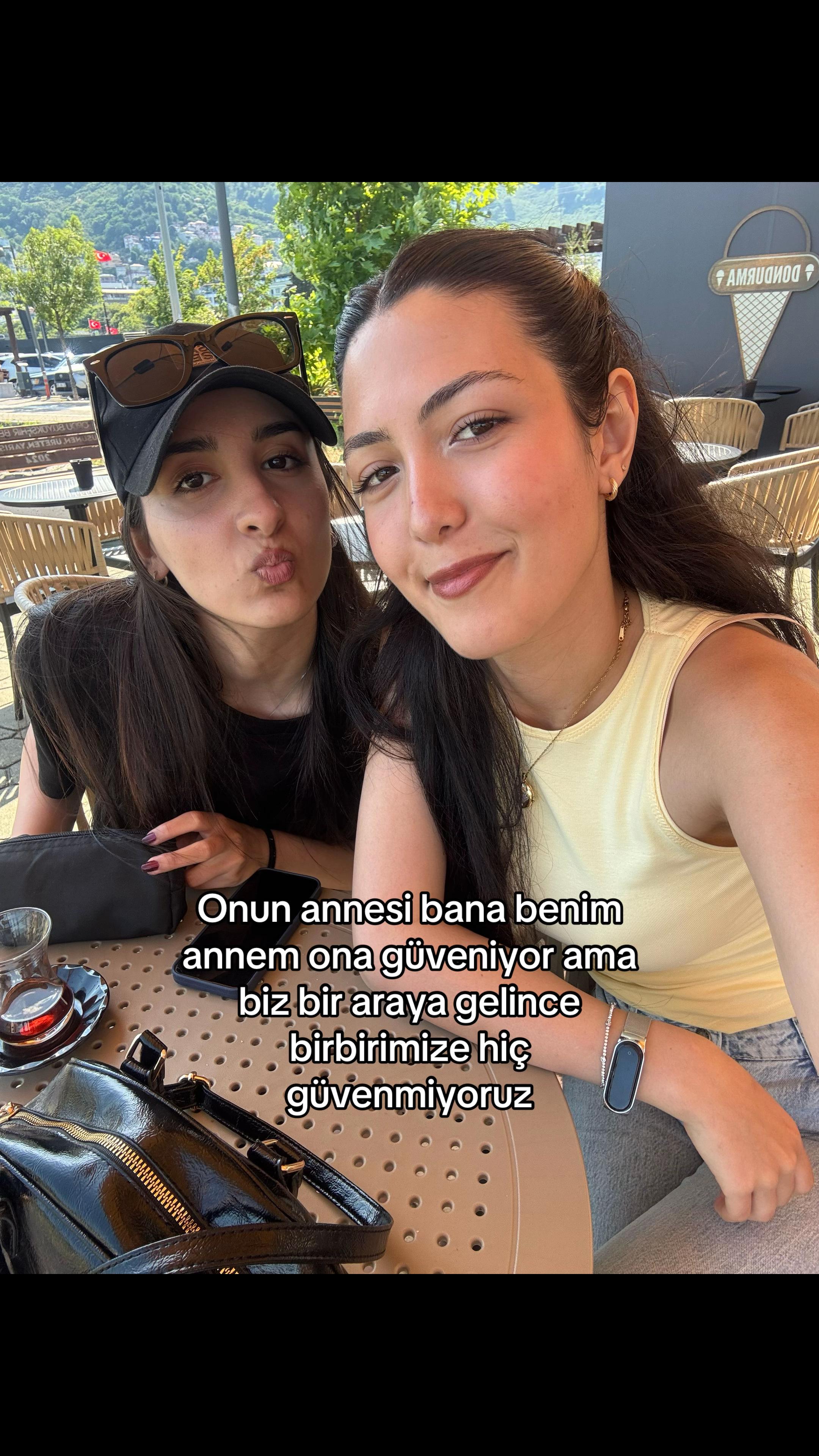 @S'Y