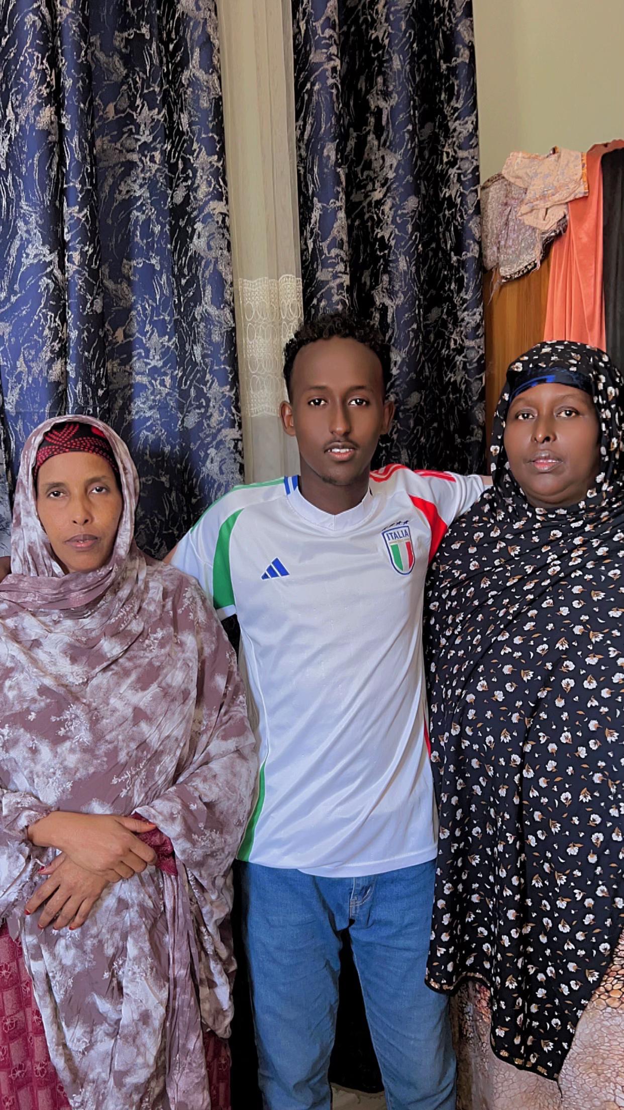 @king_____Ejey🇸🇴🇩🇿🇫🇷🇬🇧