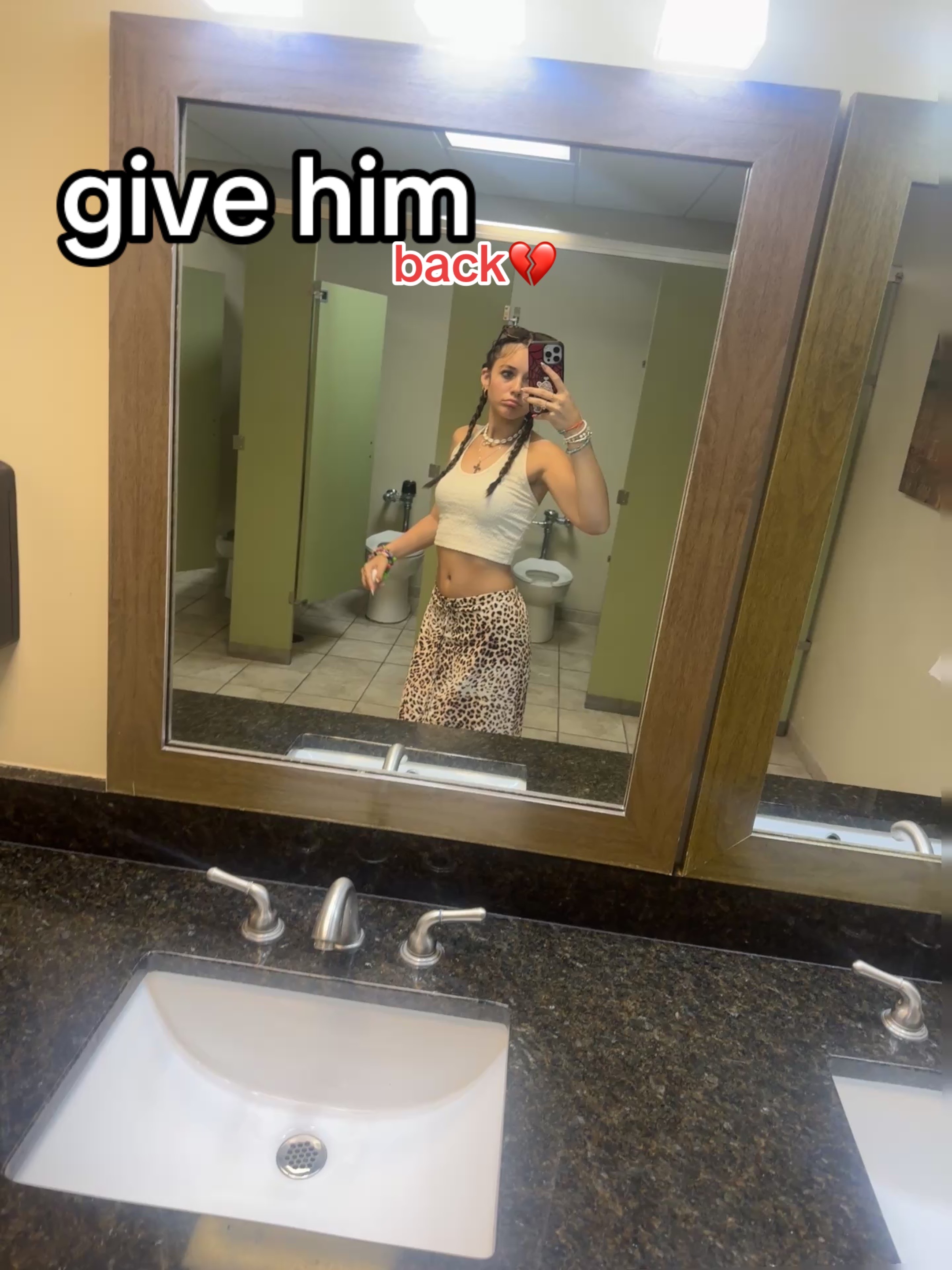@️