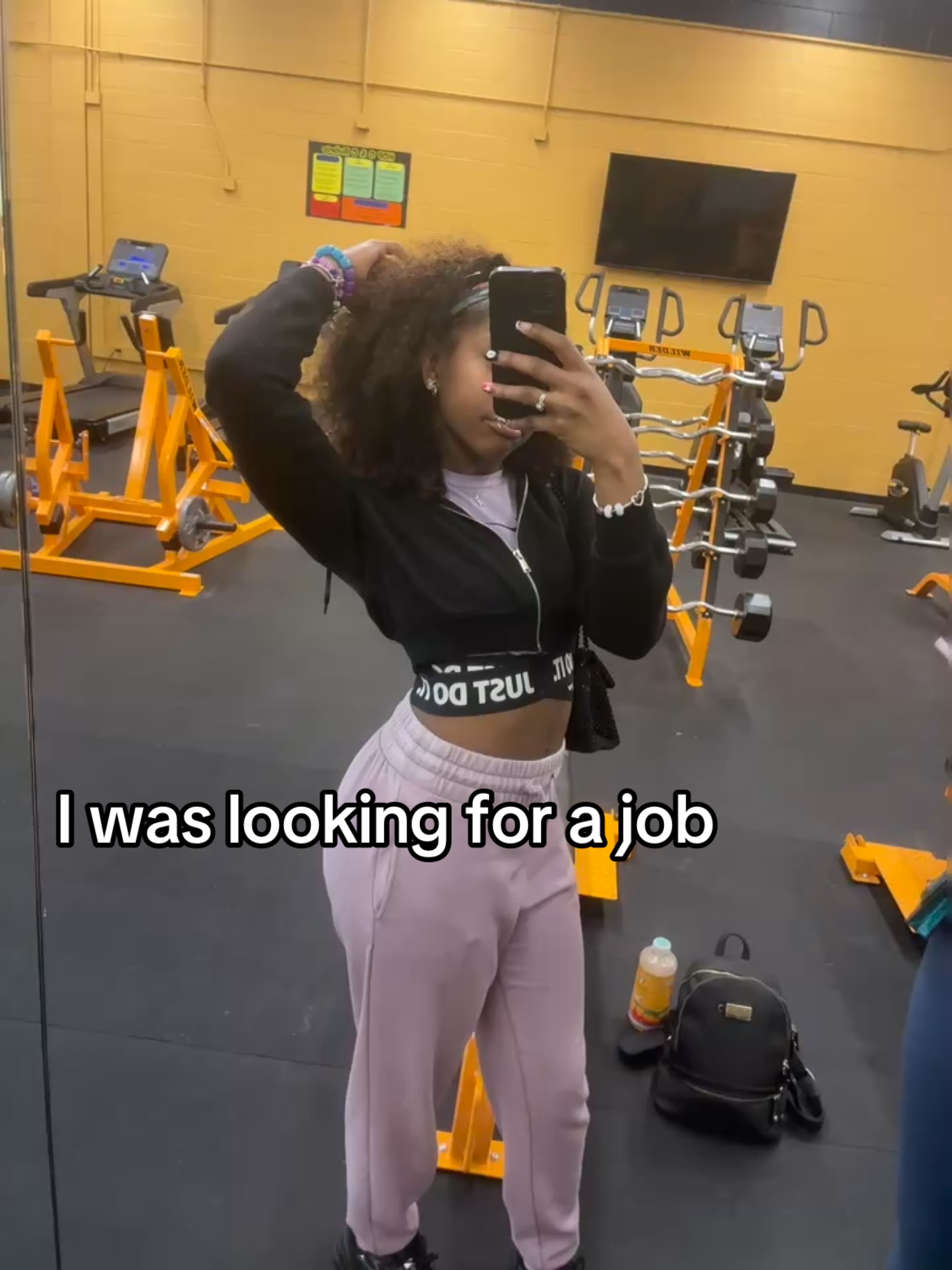 @rockoutzari_