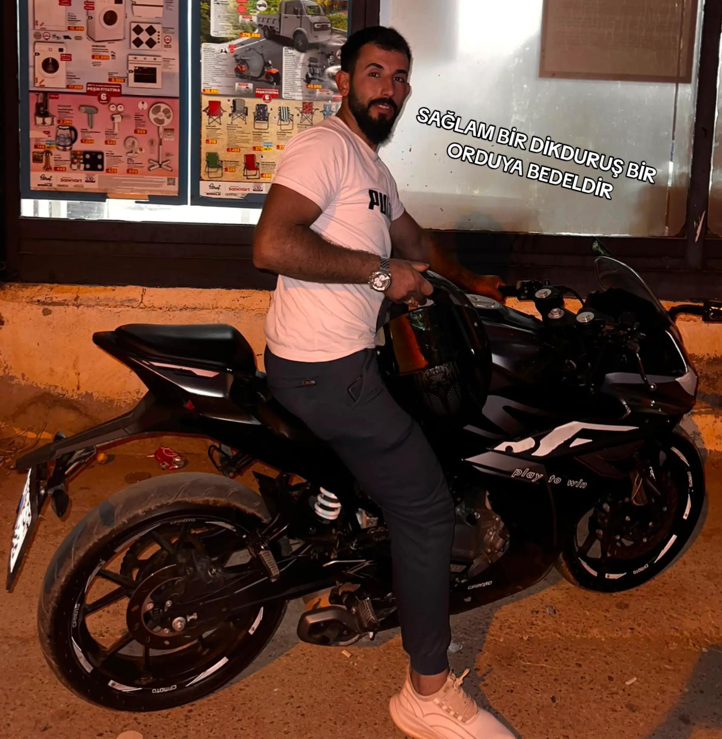 @İ&Ccedil;İ AŞK DOLU