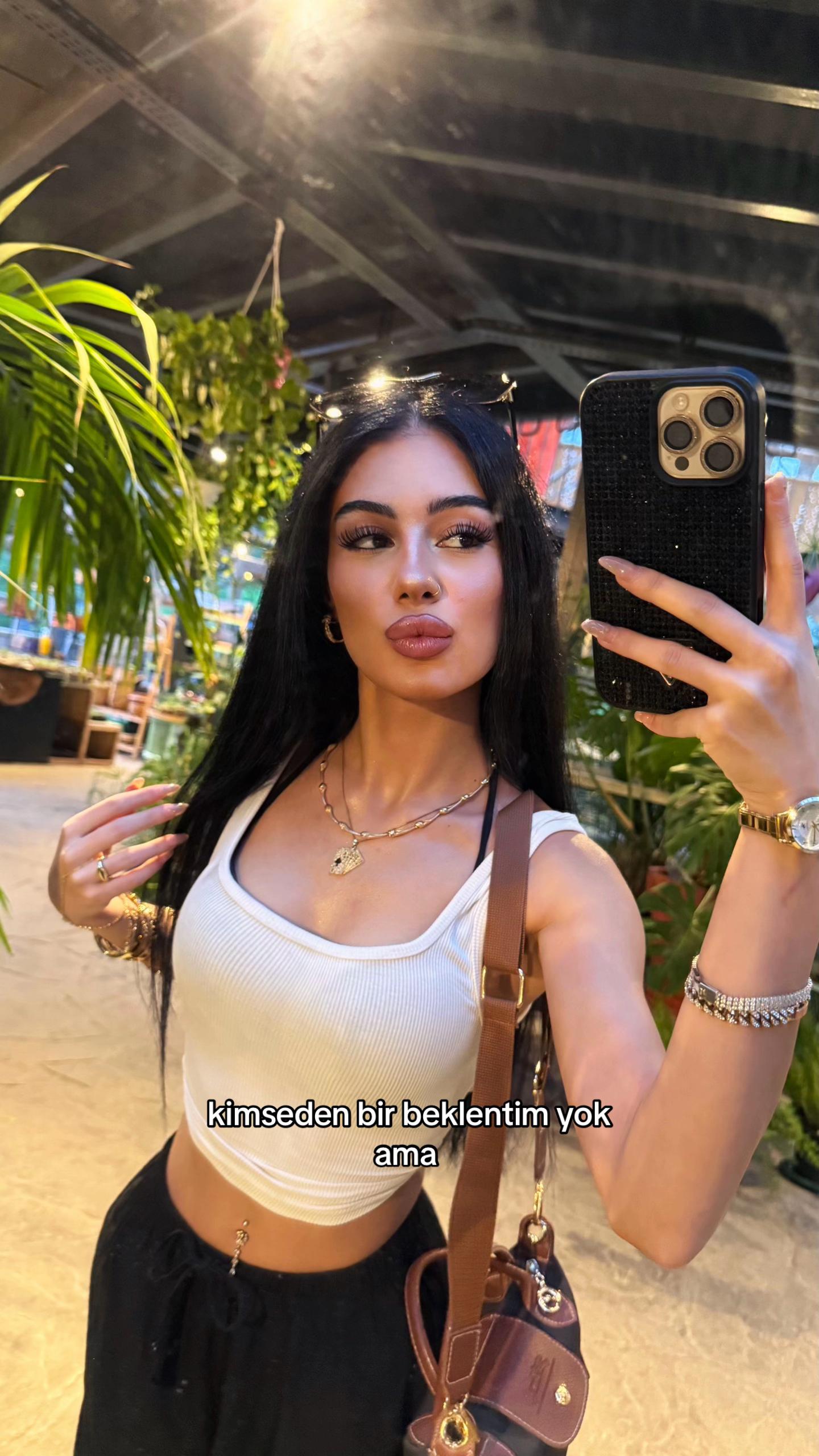 @𝐧𝐚𝐳 𝐮𝐦𝐦𝐚𝐧