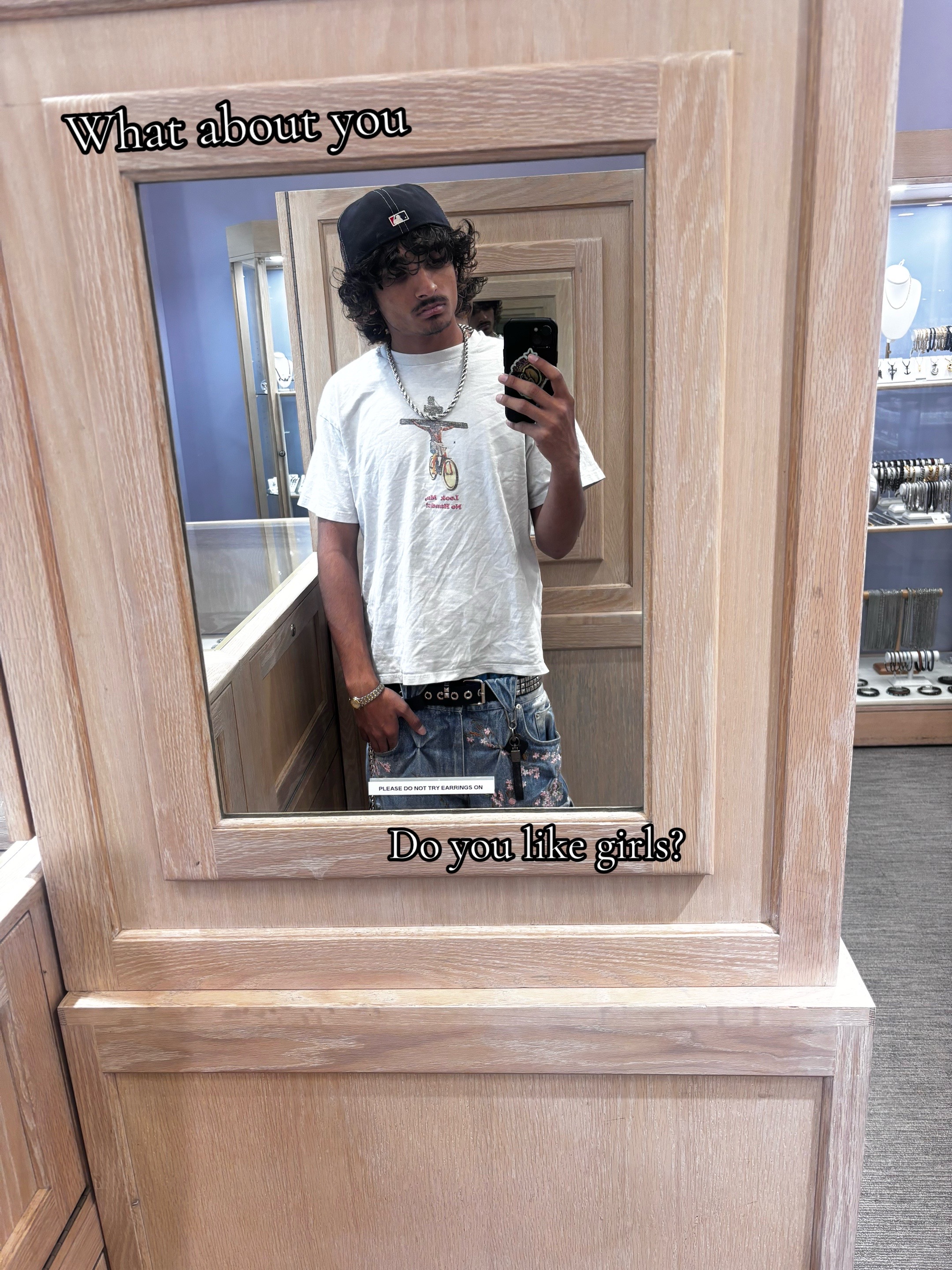 @milescomics_