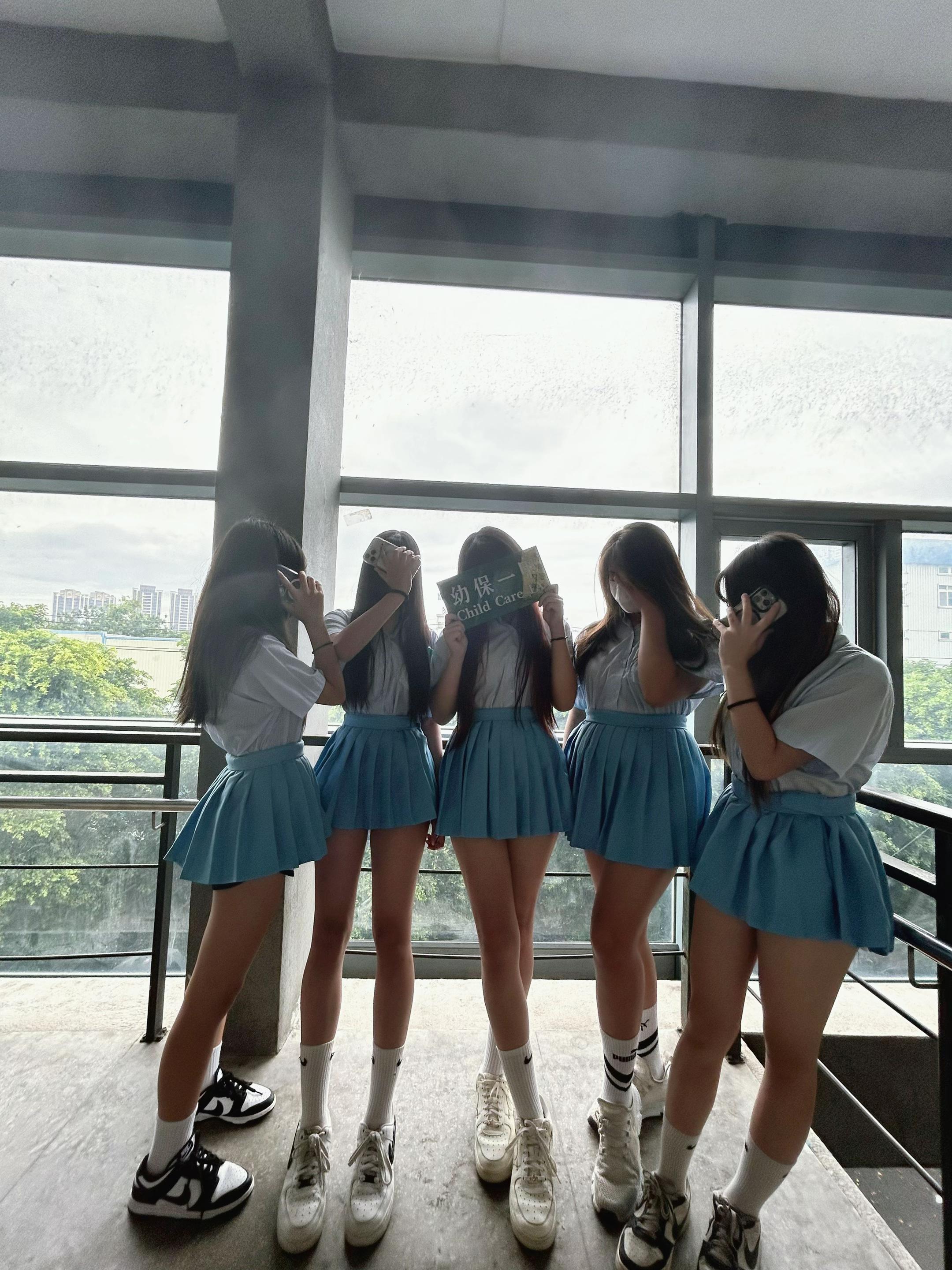 @1zyncn