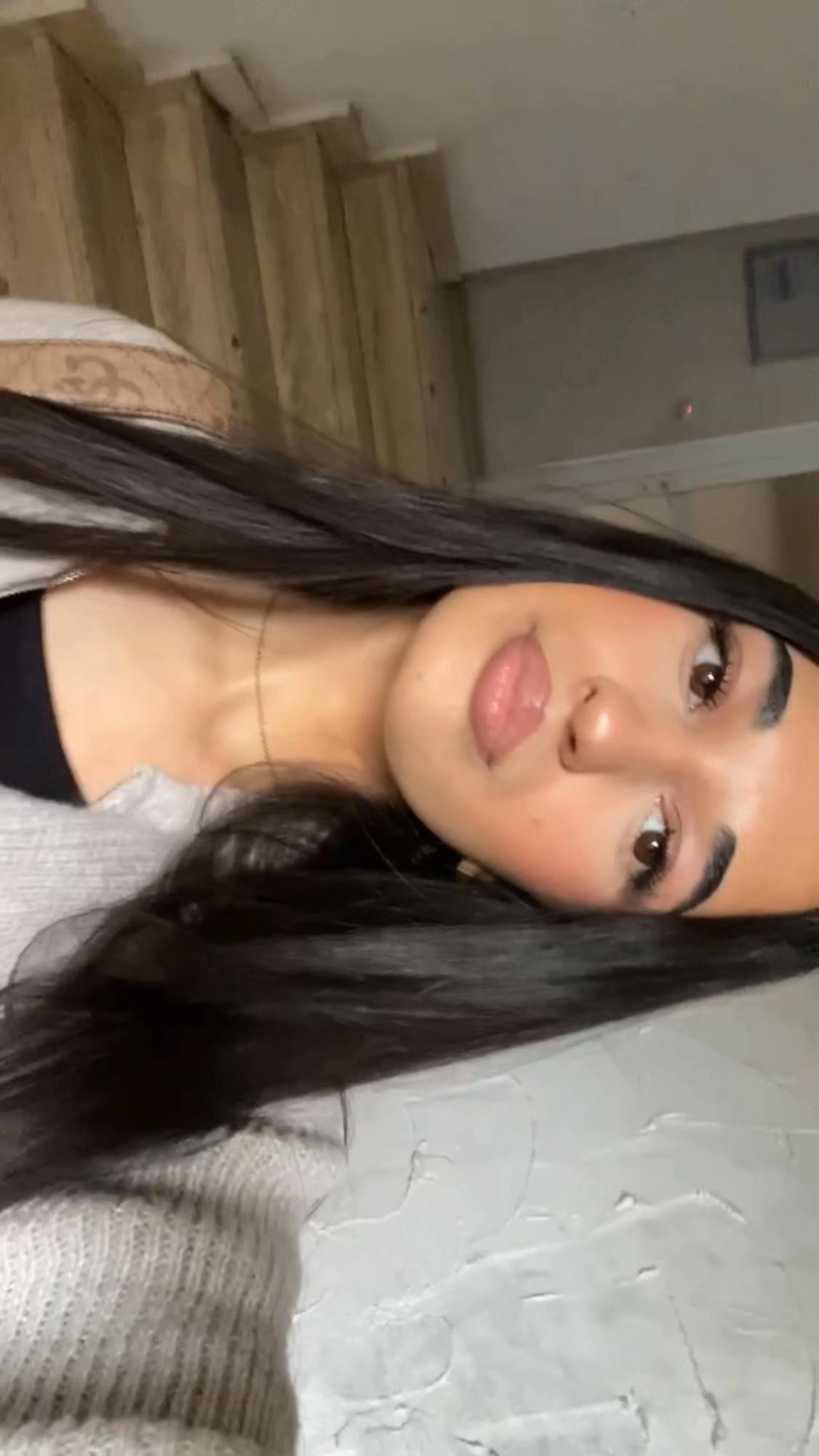 @𝑆𝑜𝑓𝑖𝑎