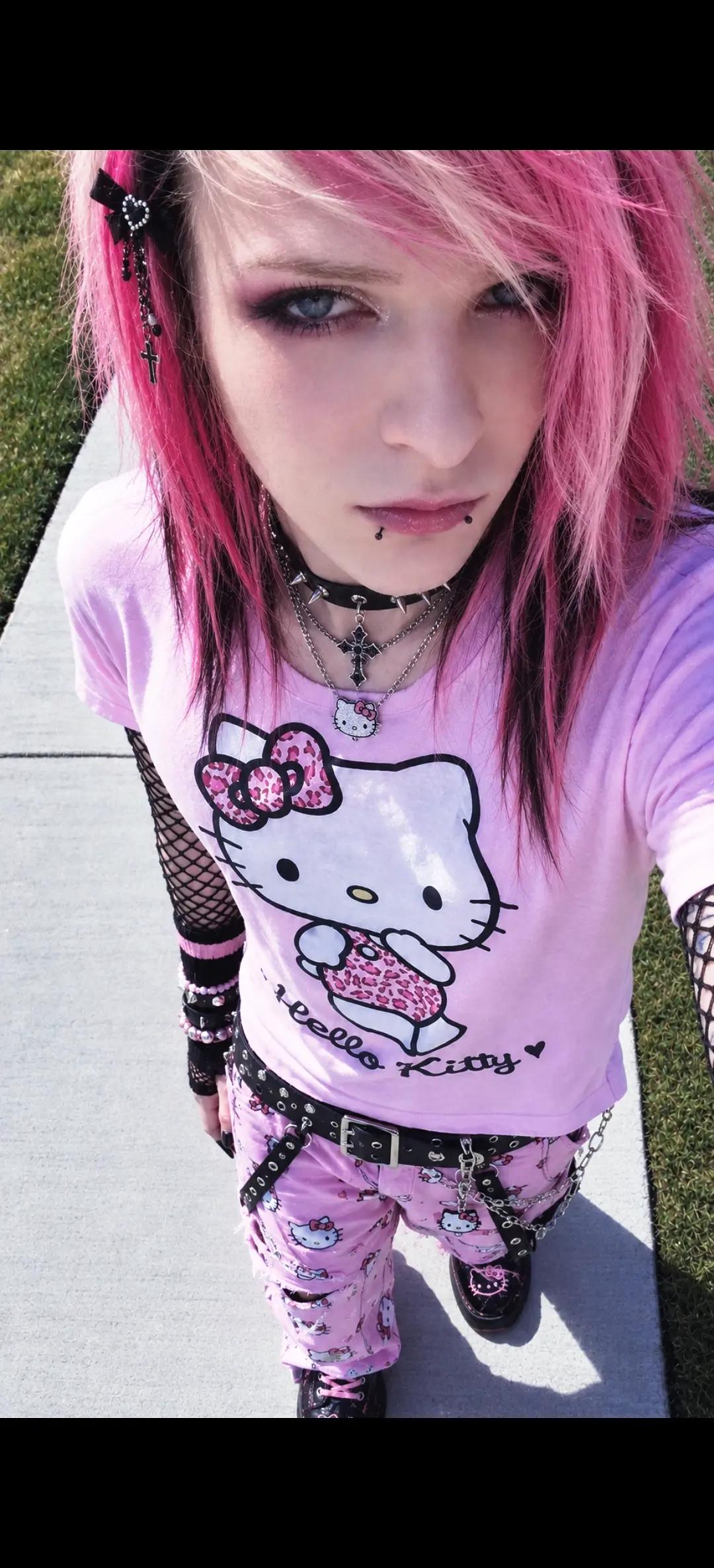 @DanielletheDead