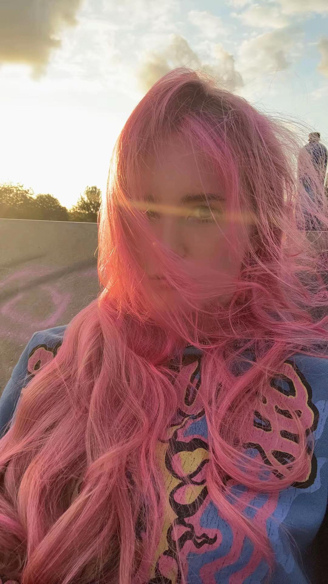 @❦