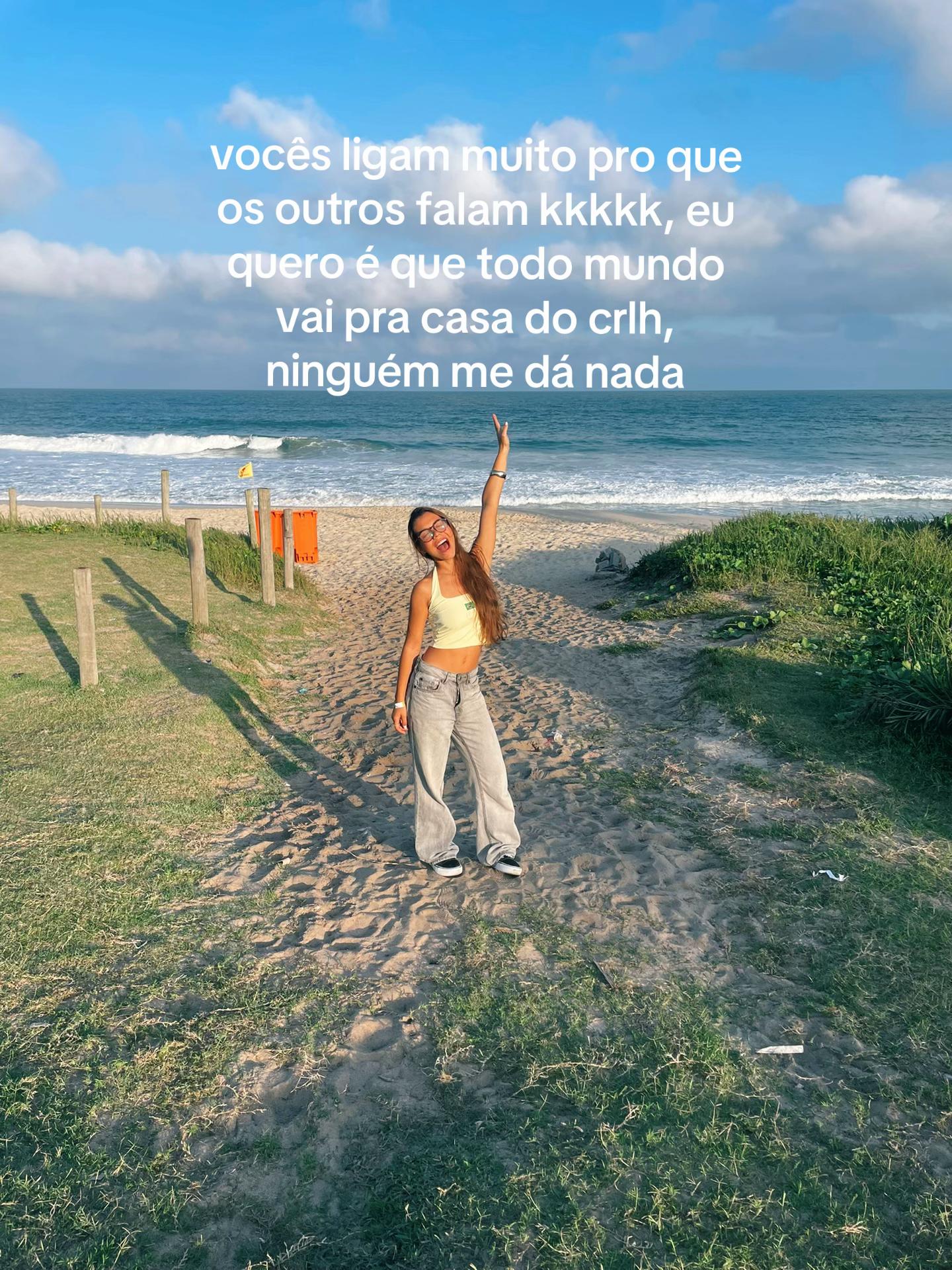 @beatrizz