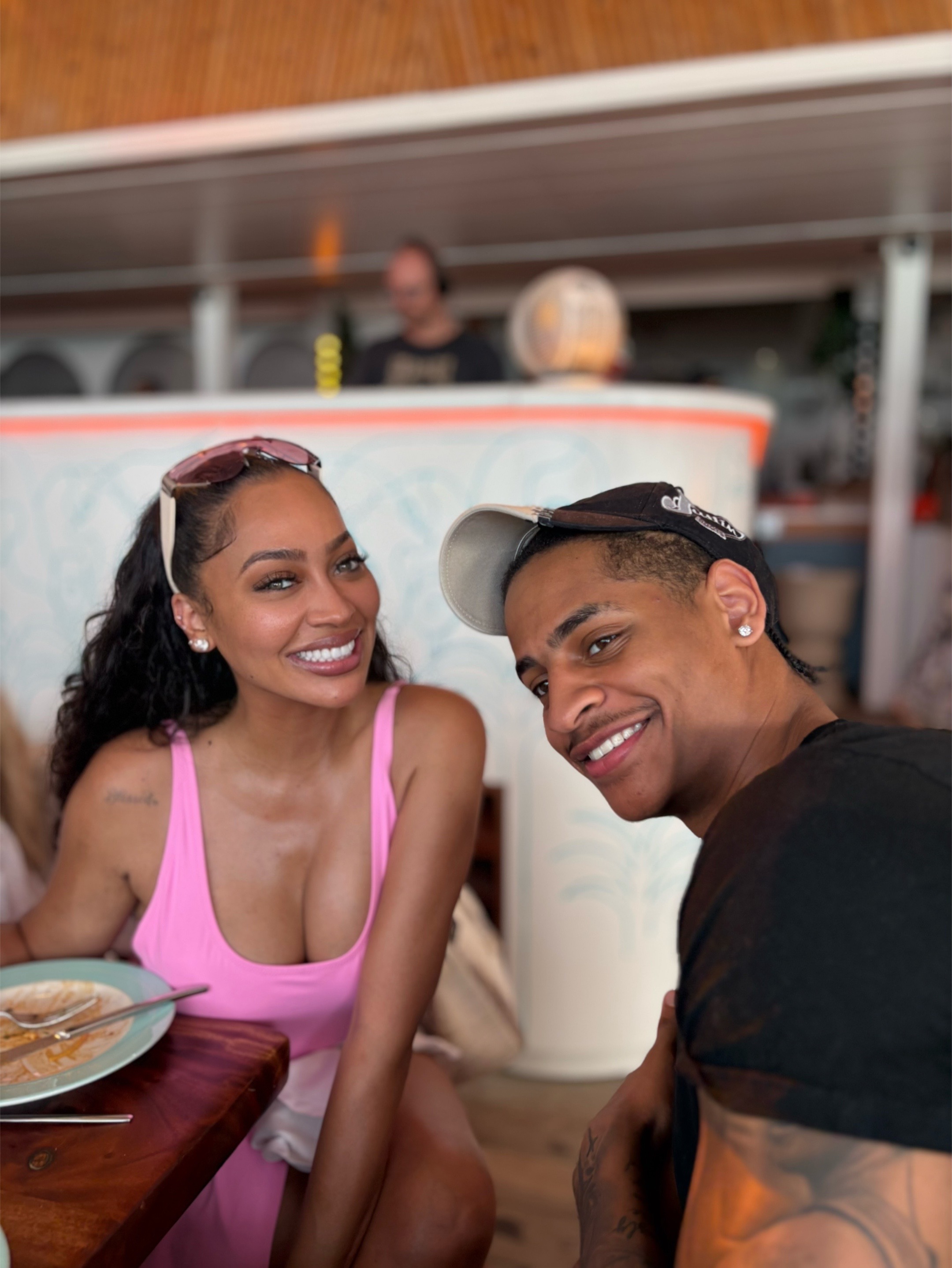 @lala