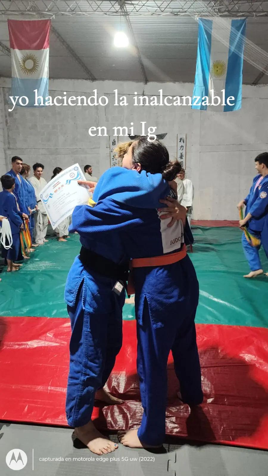 @Espiinaa